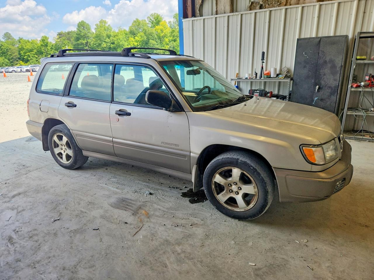 1999 Subaru Forester S Beige vin: JF1SF6556XH709693