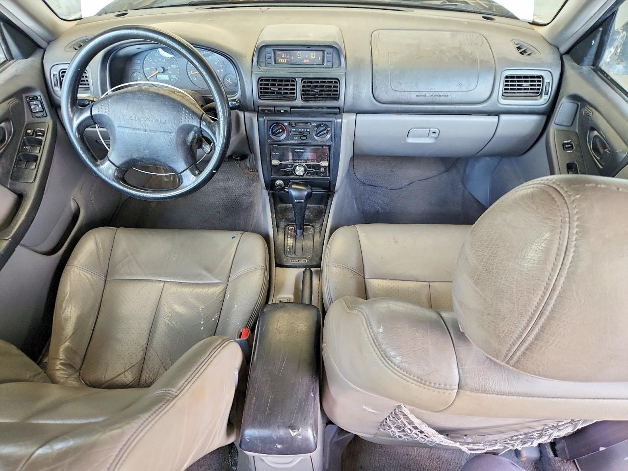 1999 Subaru Forester S Beige vin: JF1SF6556XH709693
