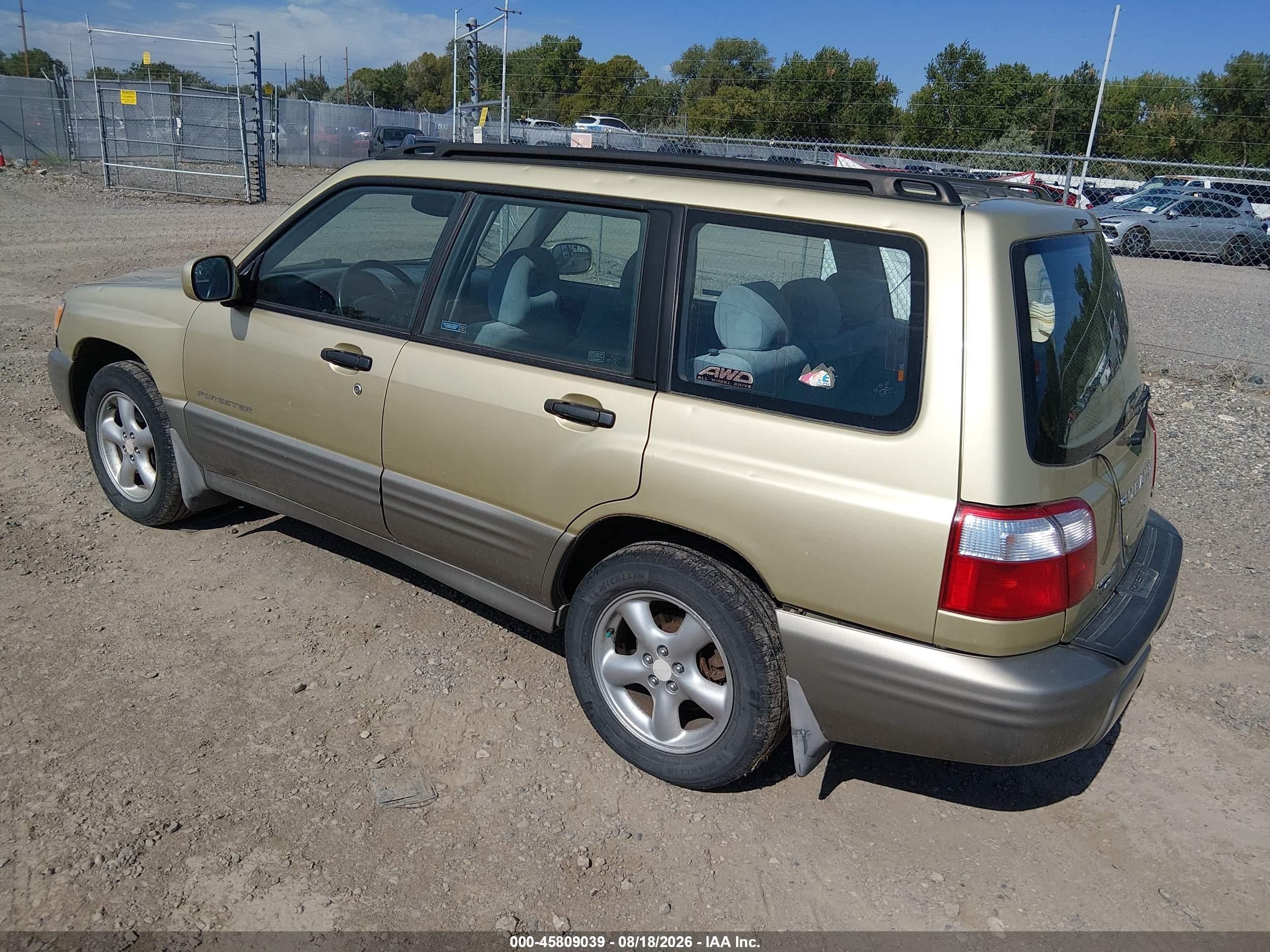 2001 Subaru Forester S Gold vin: JF1SF65571H746324