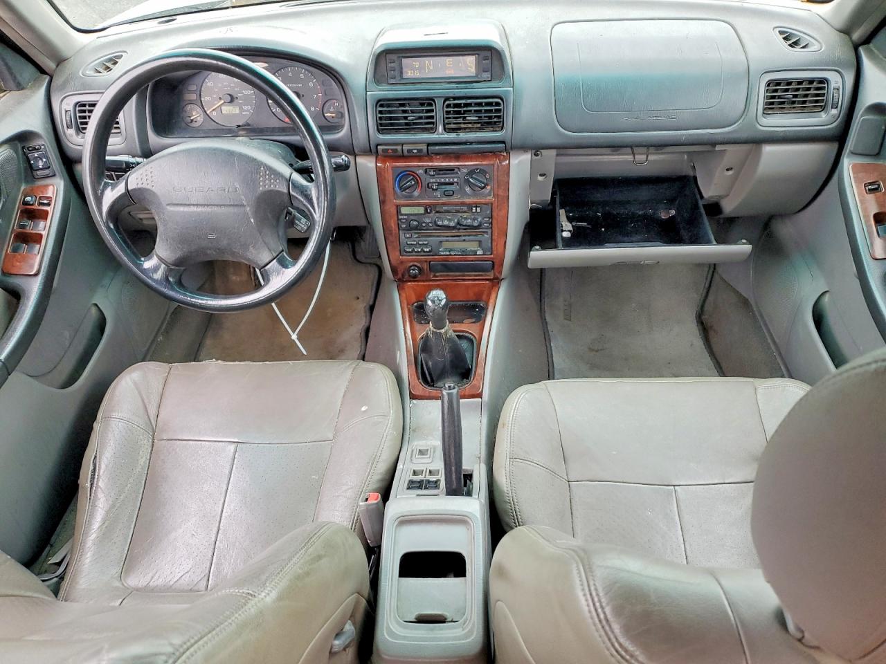 1999 Subaru Forester S Beige vin: JF1SF655XXG748535