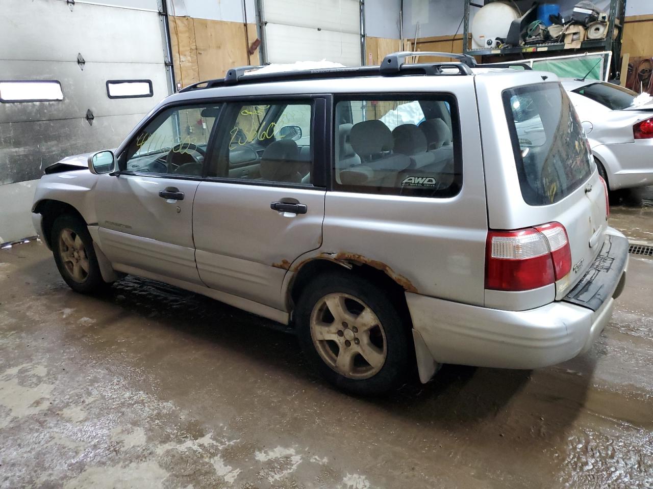 2002 Subaru Forester S Silver vin: JF1SF65612H731098
