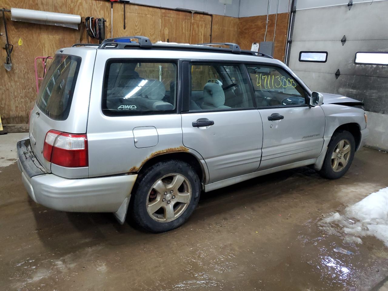 2002 Subaru Forester S Silver vin: JF1SF65612H731098