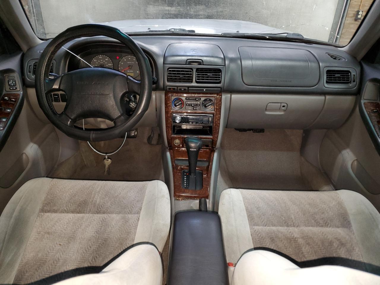 2002 Subaru Forester S Silver vin: JF1SF65612H731098