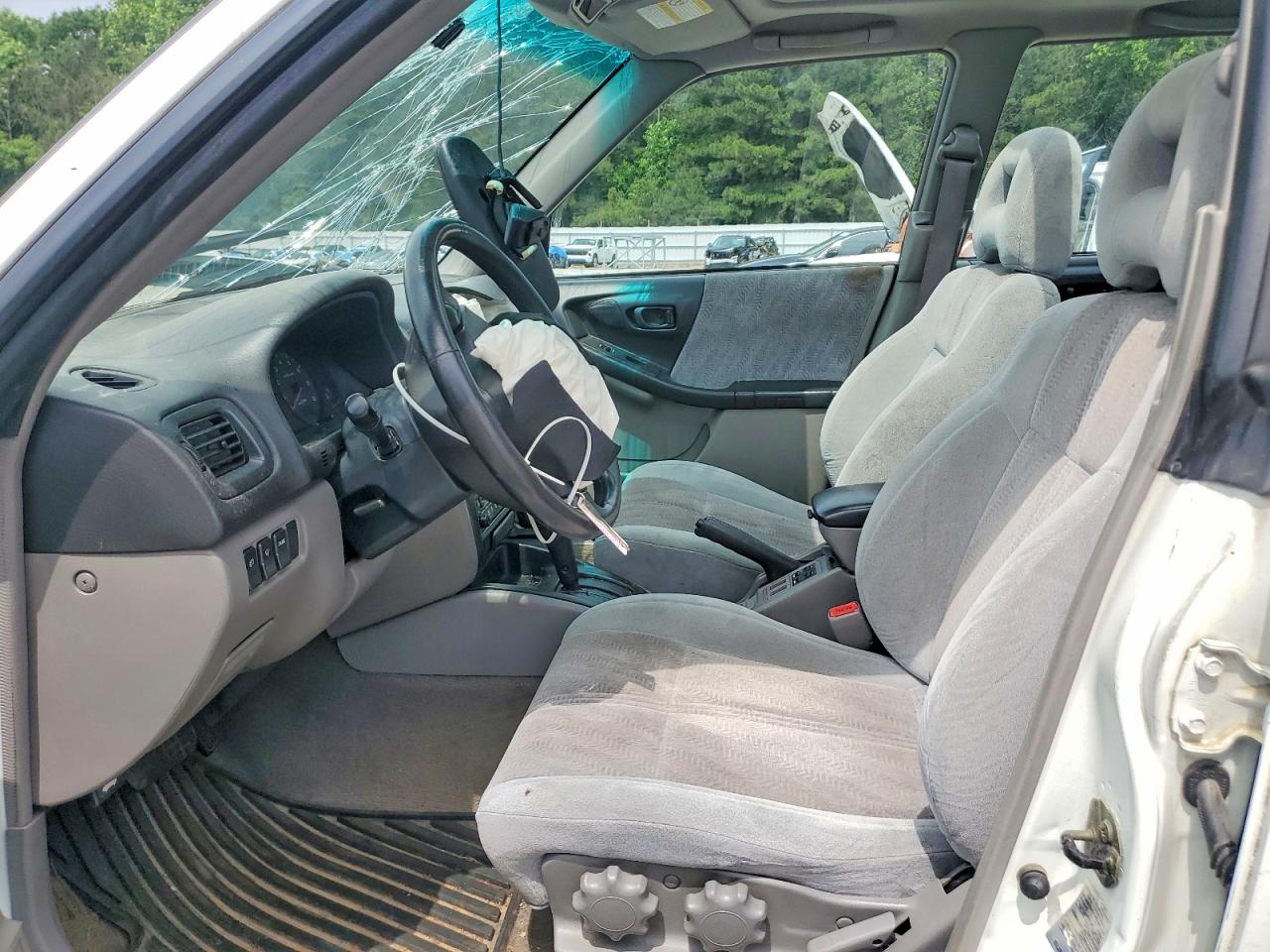2002 Subaru Forester S White vin: JF1SF65632H709815