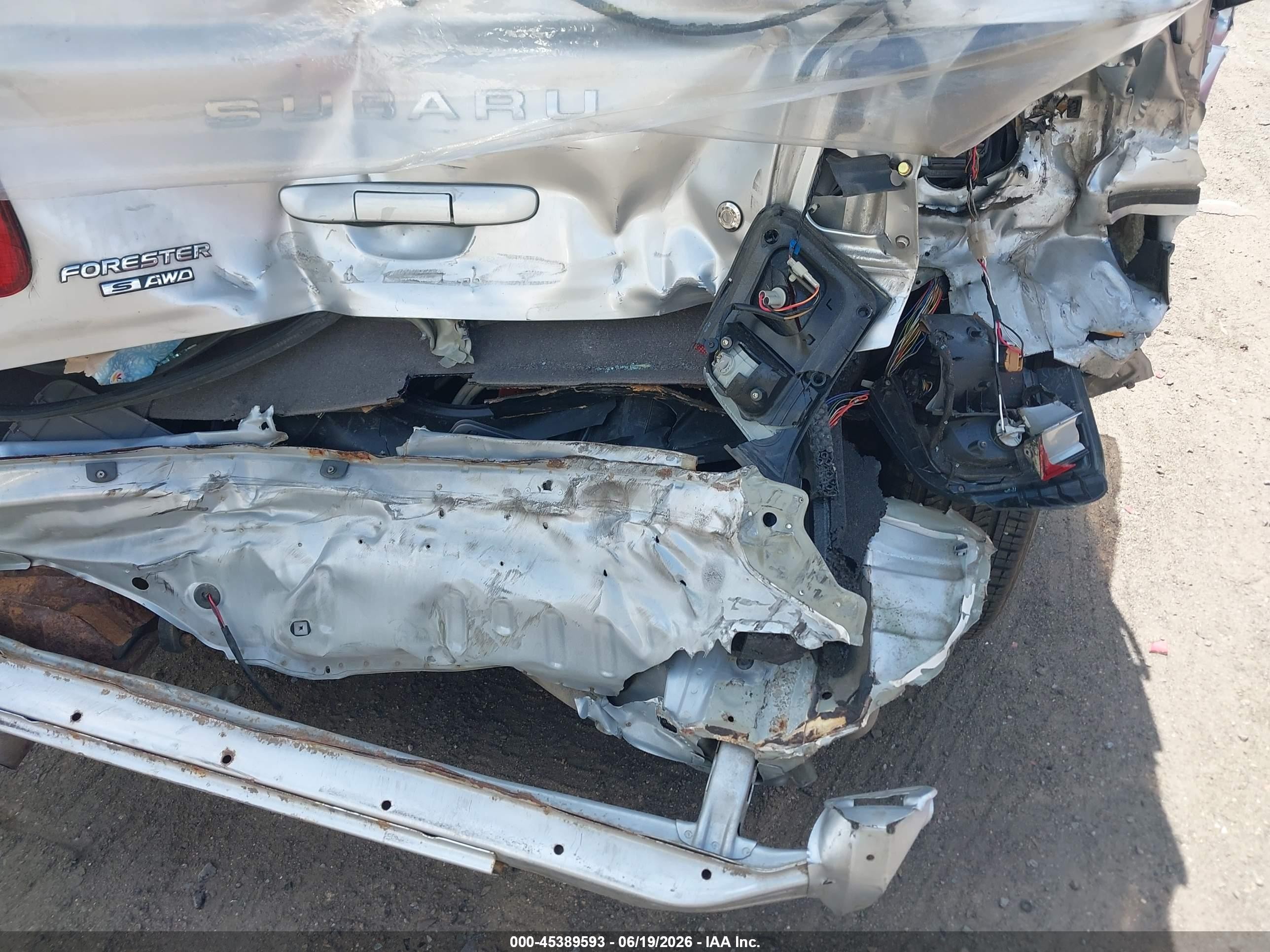 2002 Subaru Forester S Серебряный vin: JF1SF65652H735140