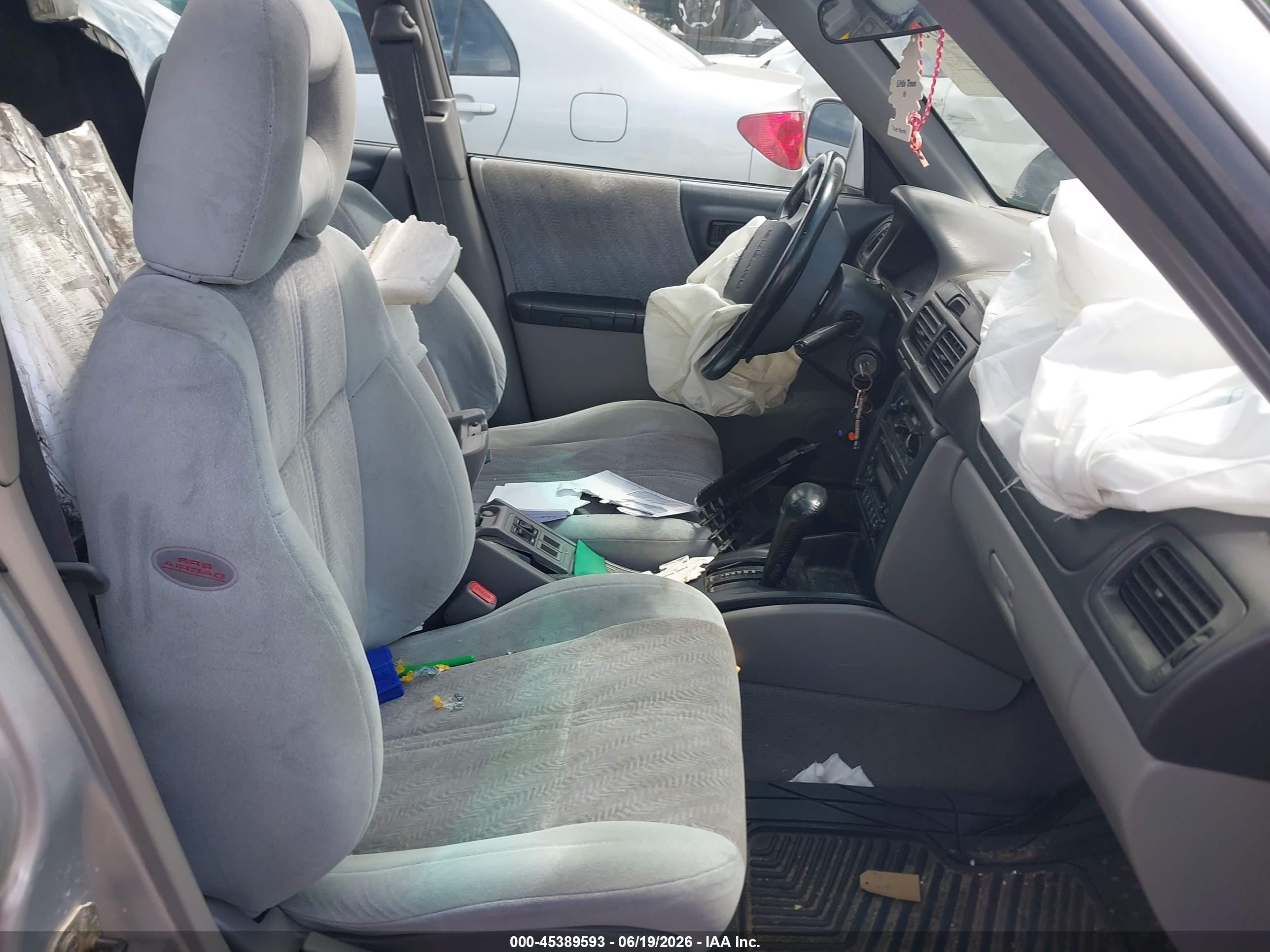 2002 Subaru Forester S Серебряный vin: JF1SF65652H735140