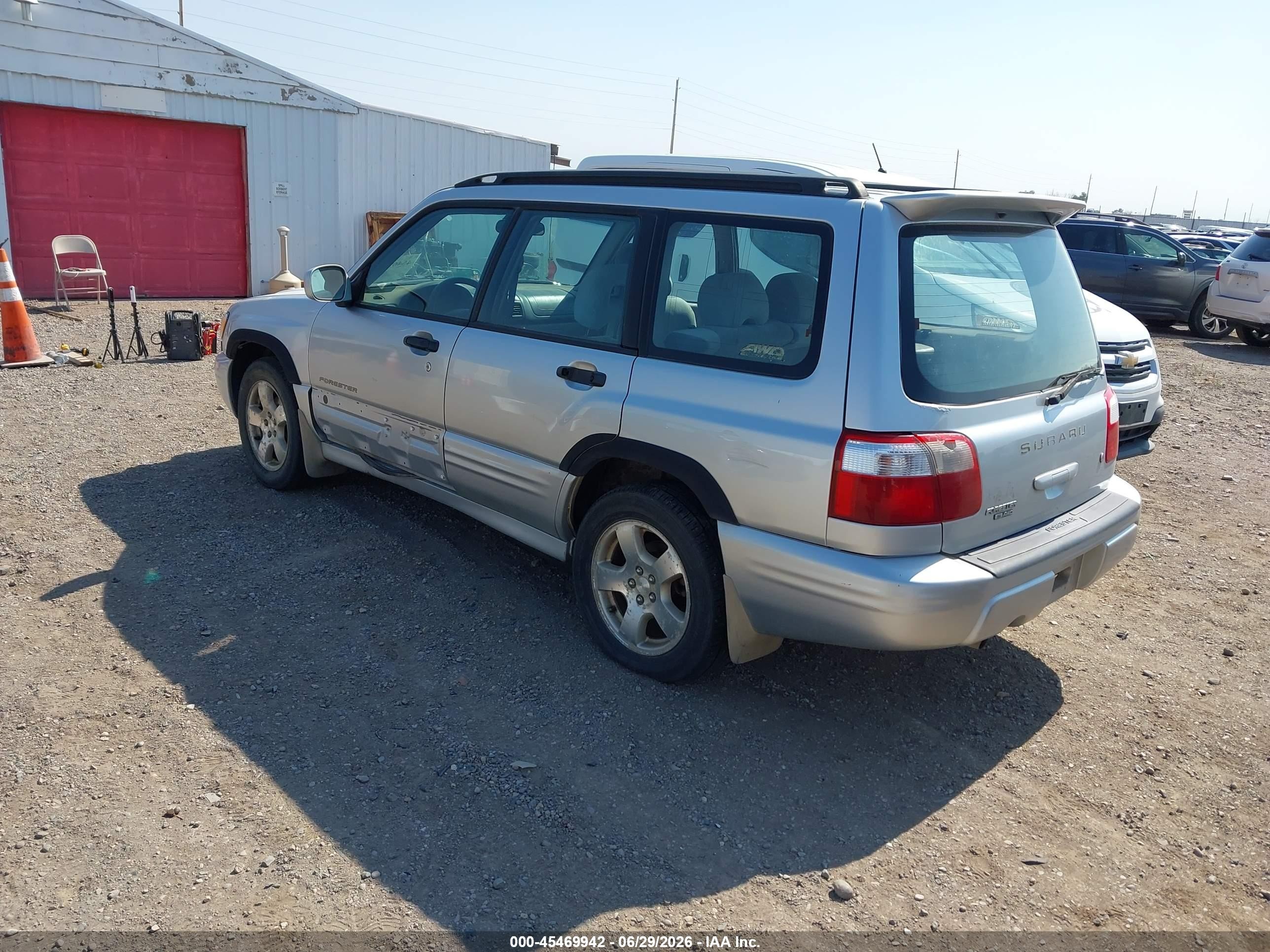 2002 Subaru Forester S Silver vin: JF1SF65672H735530