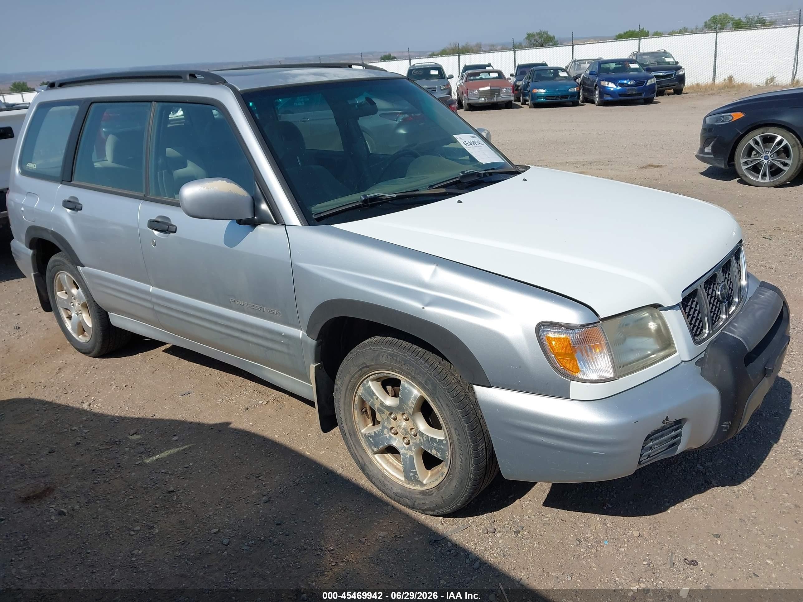 2002 Subaru Forester S Silver vin: JF1SF65672H735530