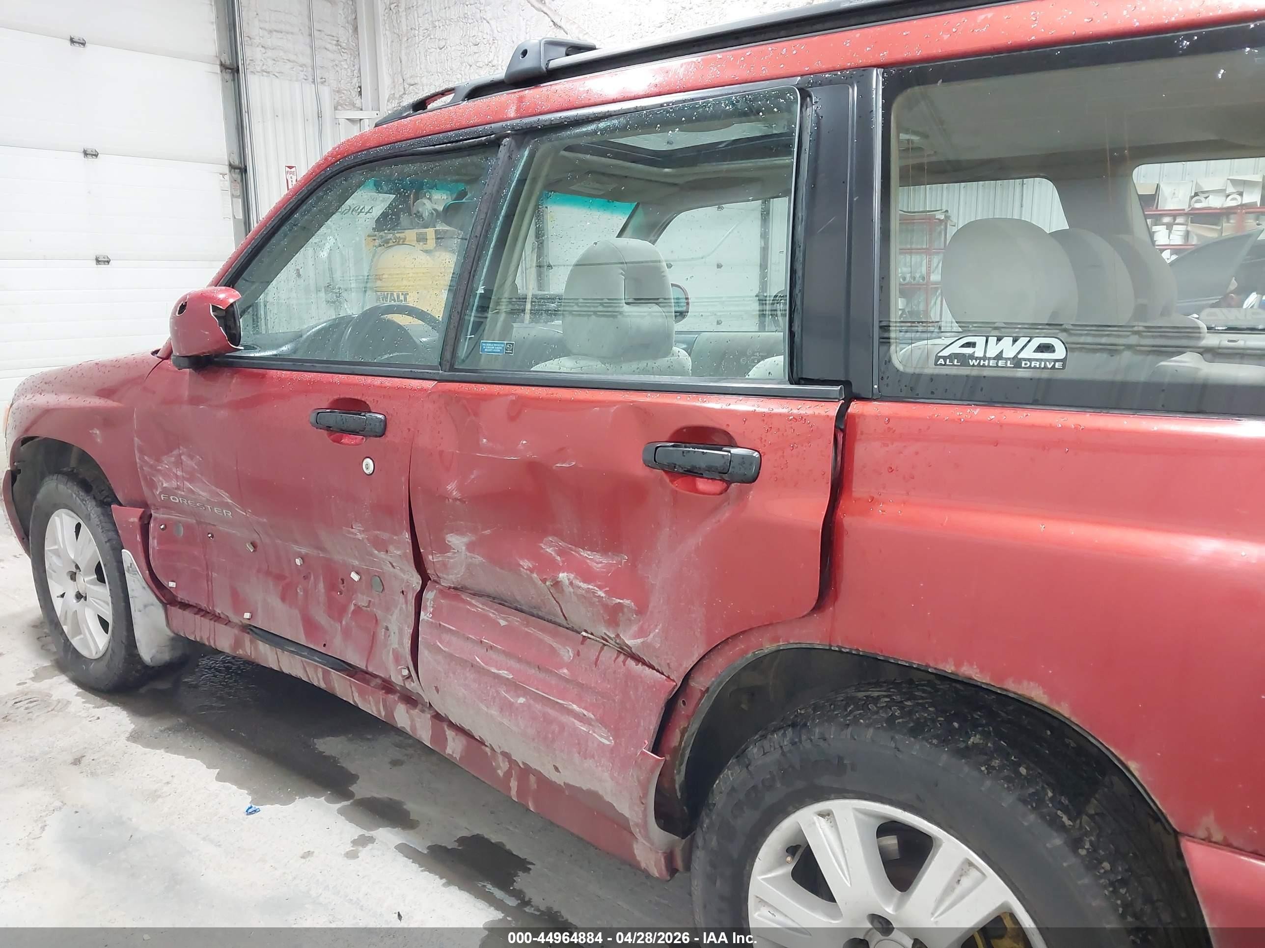 2001 Subaru Forester S Red vin: JF1SF65681H735471