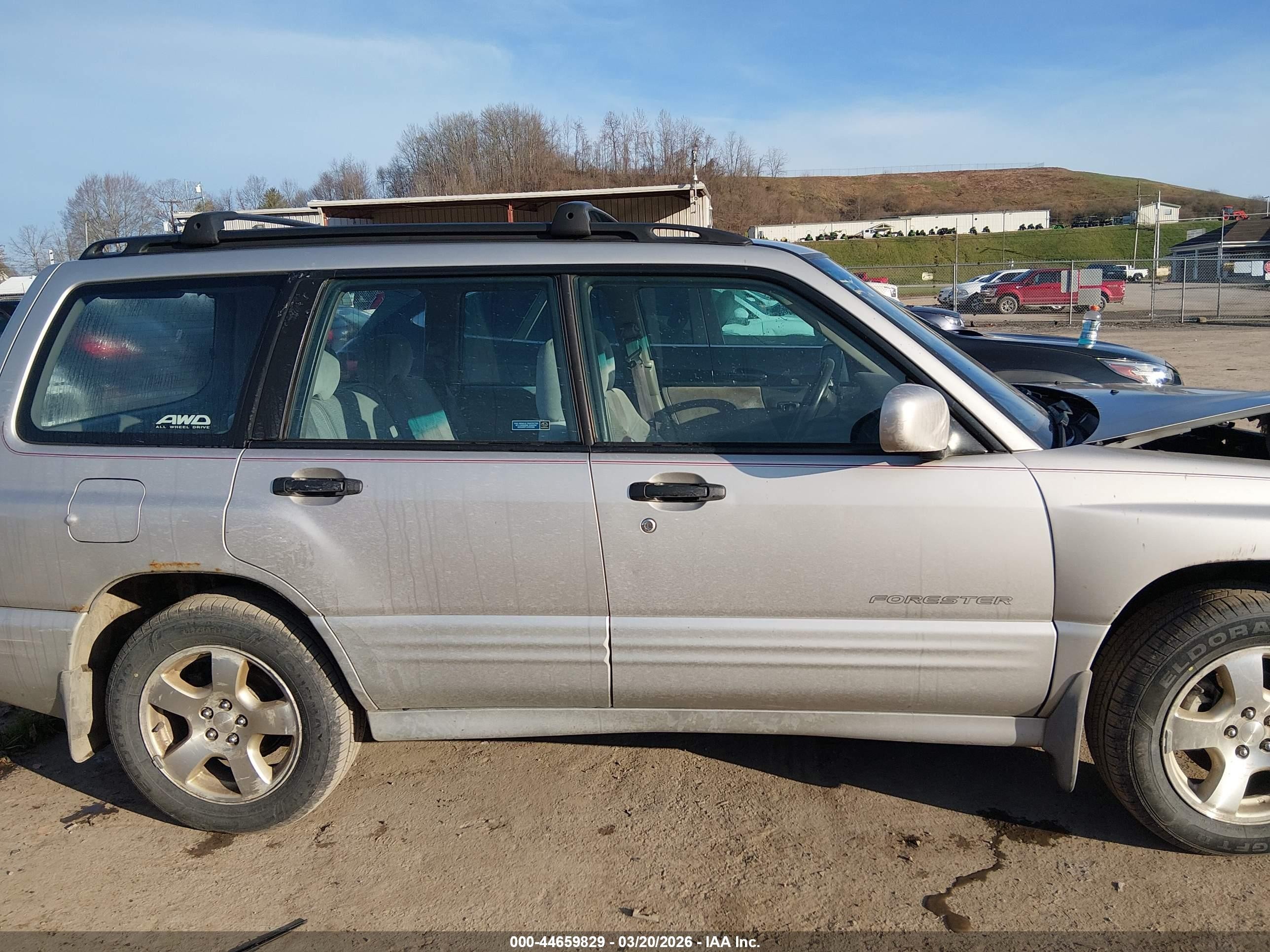 2001 Subaru Forester S Silver vin: JF1SF65681H741691