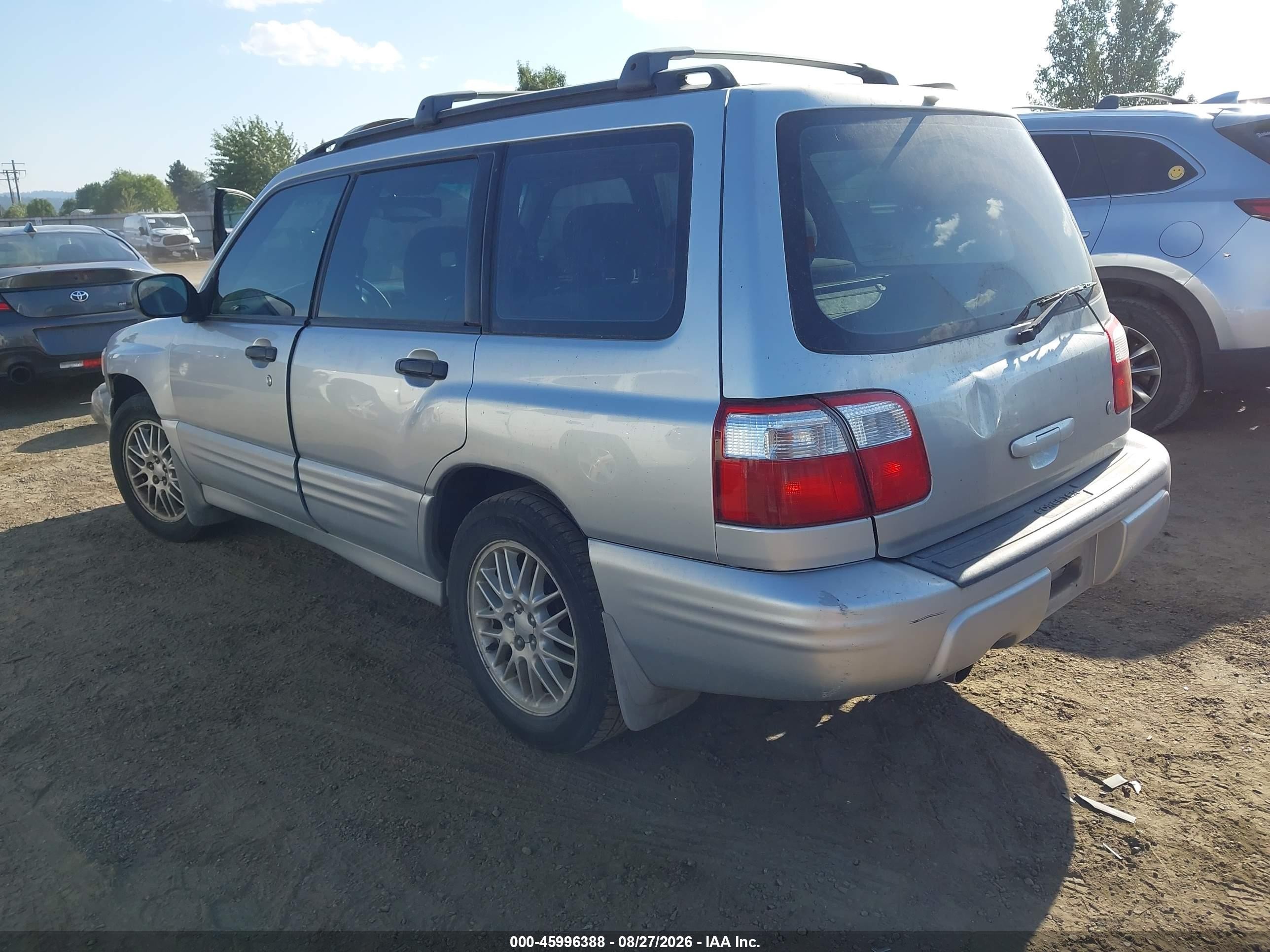 2002 Subaru Forester S Silver vin: JF1SF65682H715657