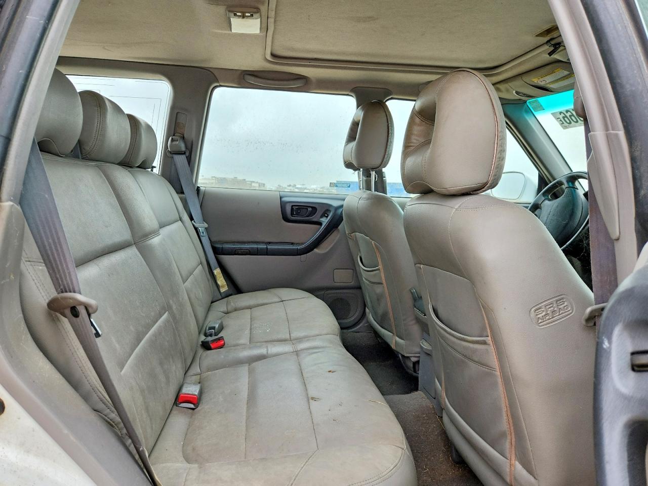 2001 Subaru Forester S White vin: JF1SF656X1H745452