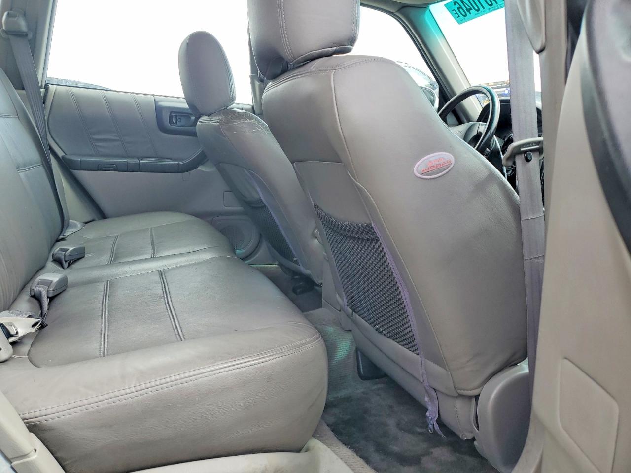 2002 Subaru Forester S Silver vin: JF1SF656X2H719550