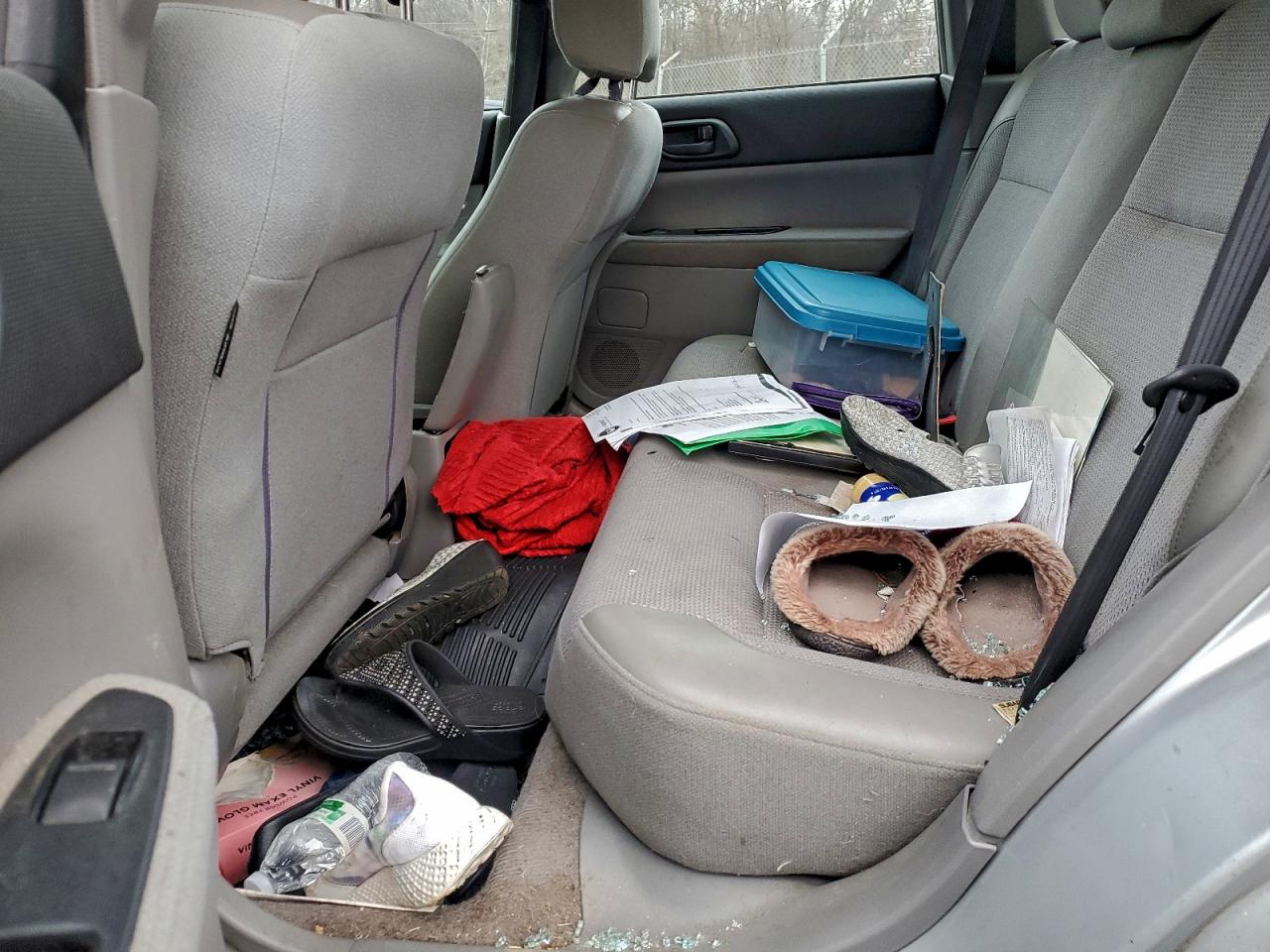 2003 Subaru Forester 2.5x Серебряный vin: JF1SG63603H701947