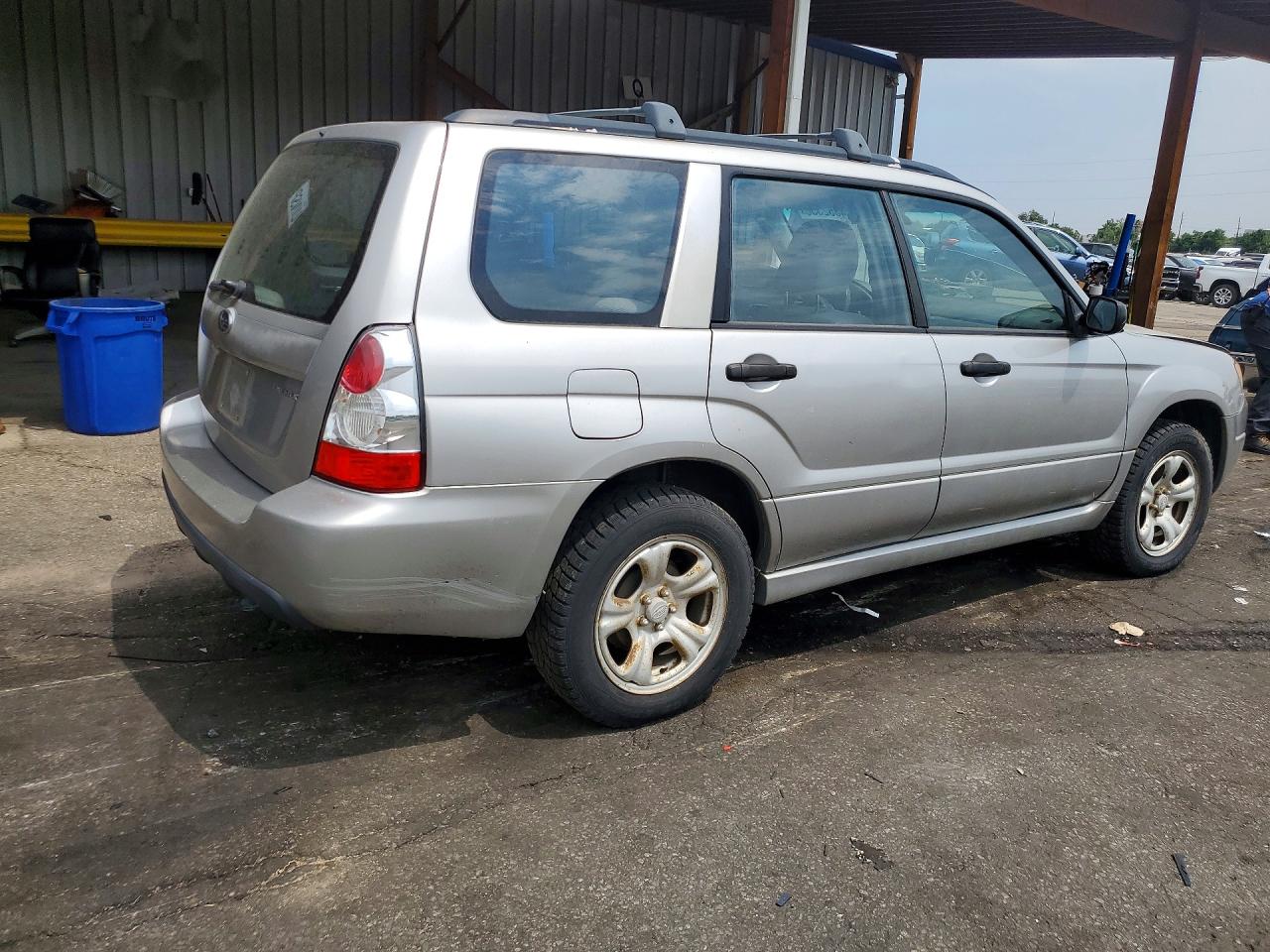 2006 Subaru Forester Серебряный vin: JF1SG63606H742051