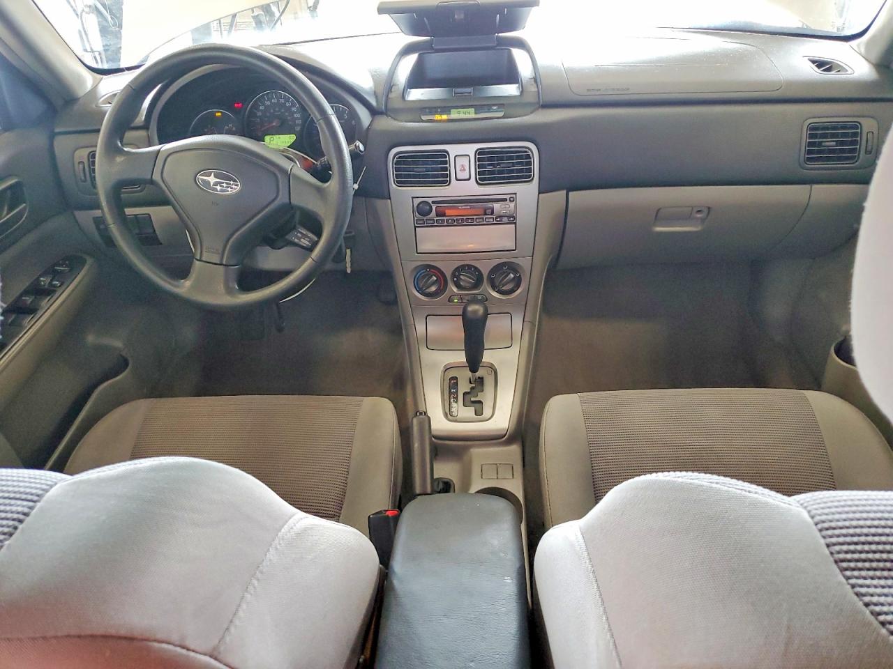 2007 Subaru Forester 2.5x Silver vin: JF1SG63607H711044