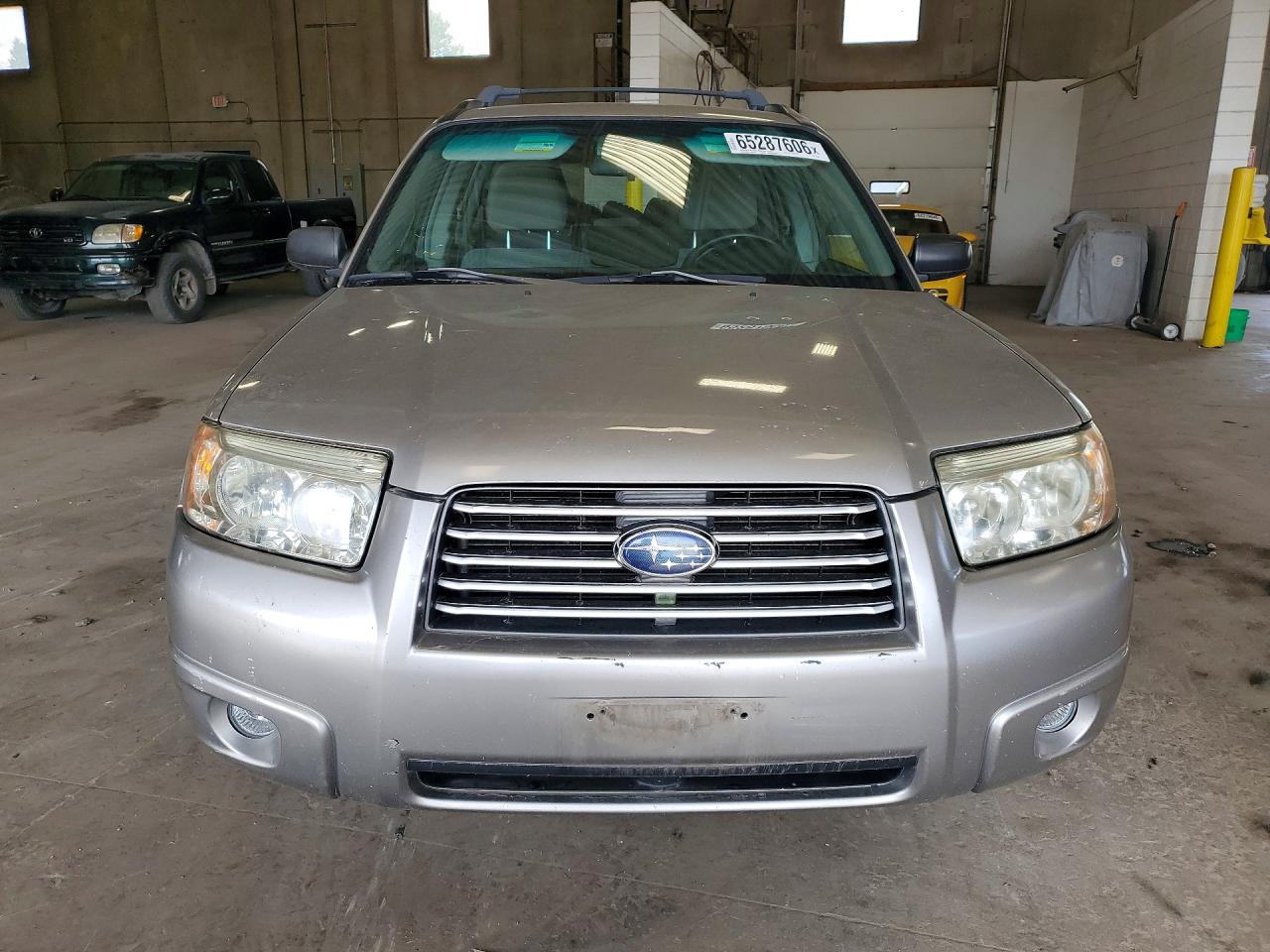 2007 Subaru Forester 2.5x Silver vin: JF1SG63607H711044