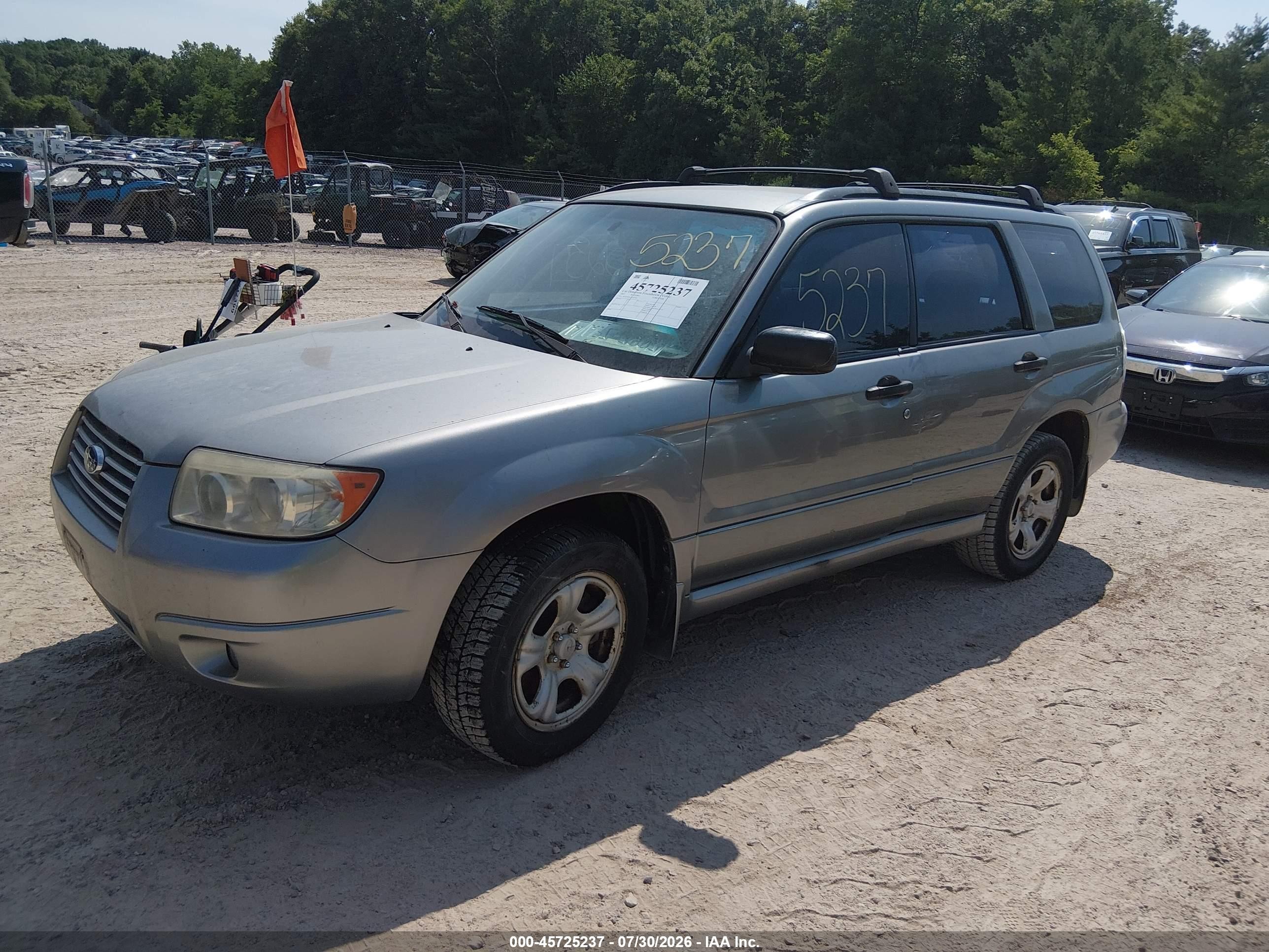 2007 Subaru Forester 2.5x Silver vin: JF1SG63617H747972