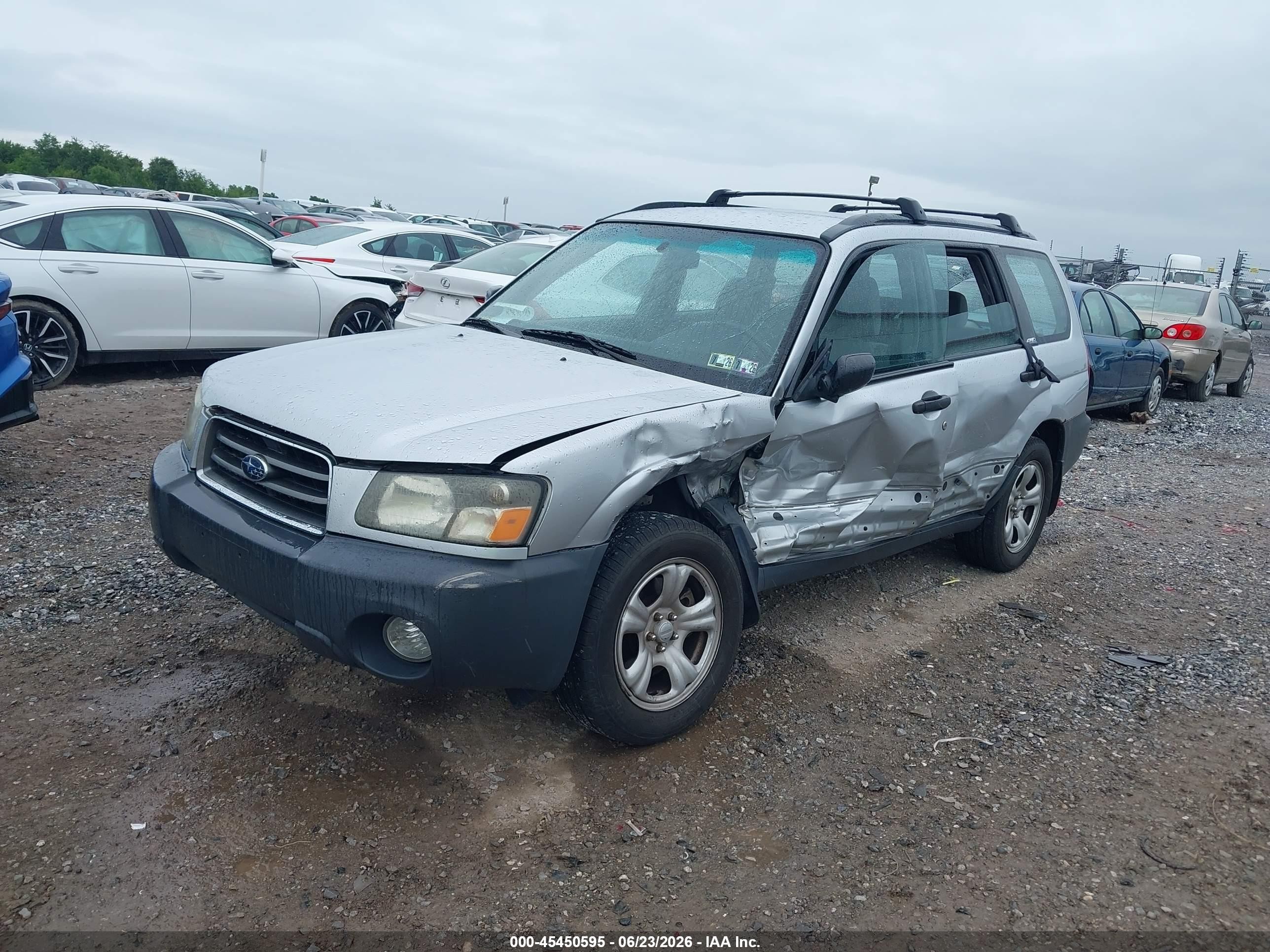 2004 Subaru Forester 2.5x Silver vin: JF1SG63634H711065
