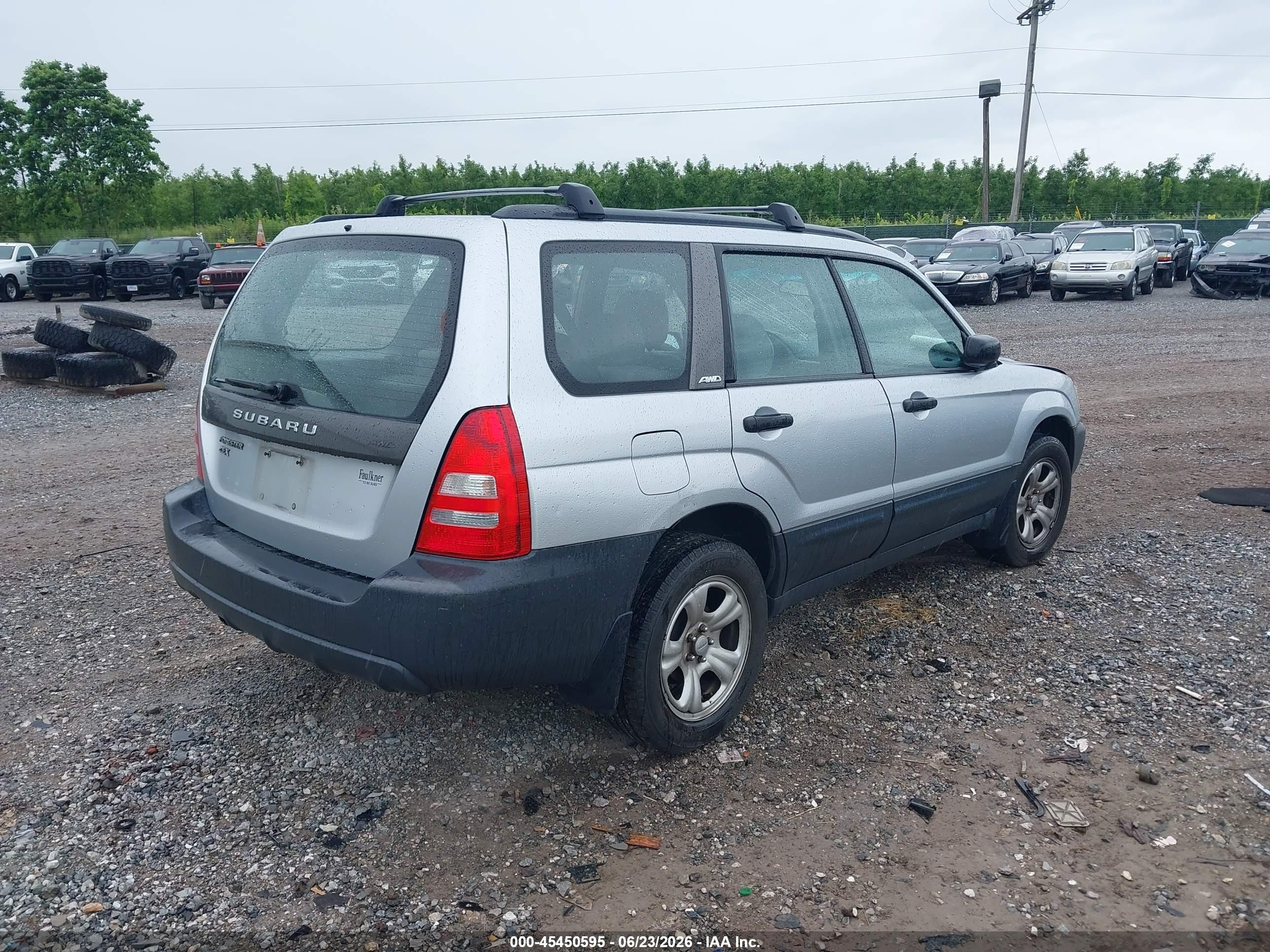 2004 Subaru Forester 2.5x Silver vin: JF1SG63634H711065