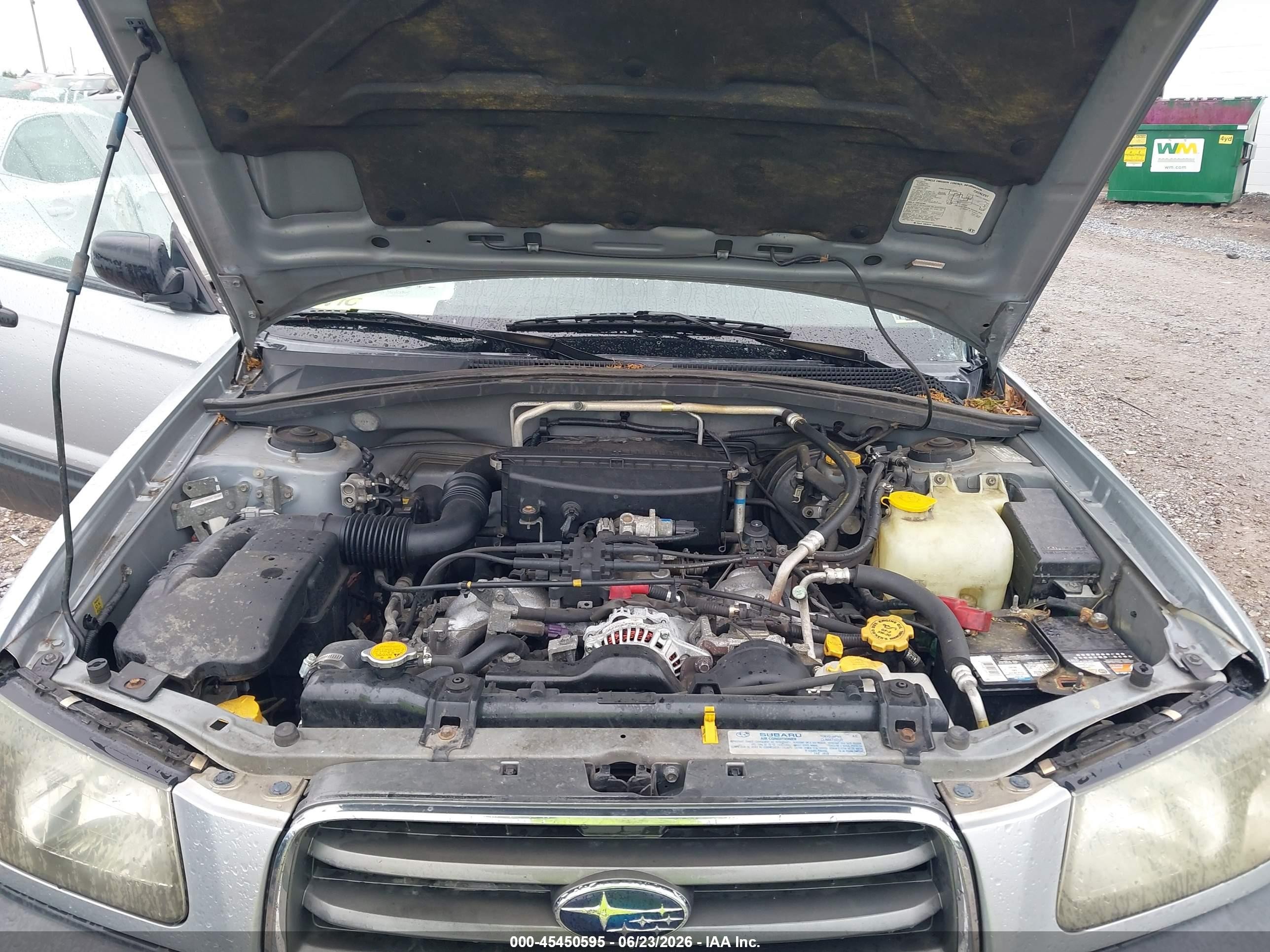 2004 Subaru Forester 2.5x Silver vin: JF1SG63634H711065