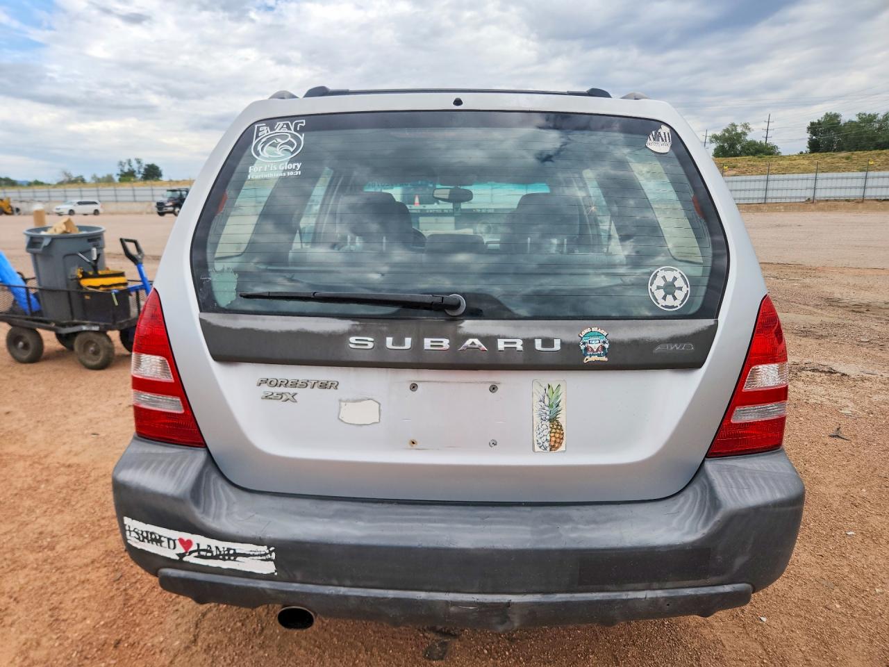 2004 Subaru Forester 2.5x Серебряный vin: JF1SG63634H737018