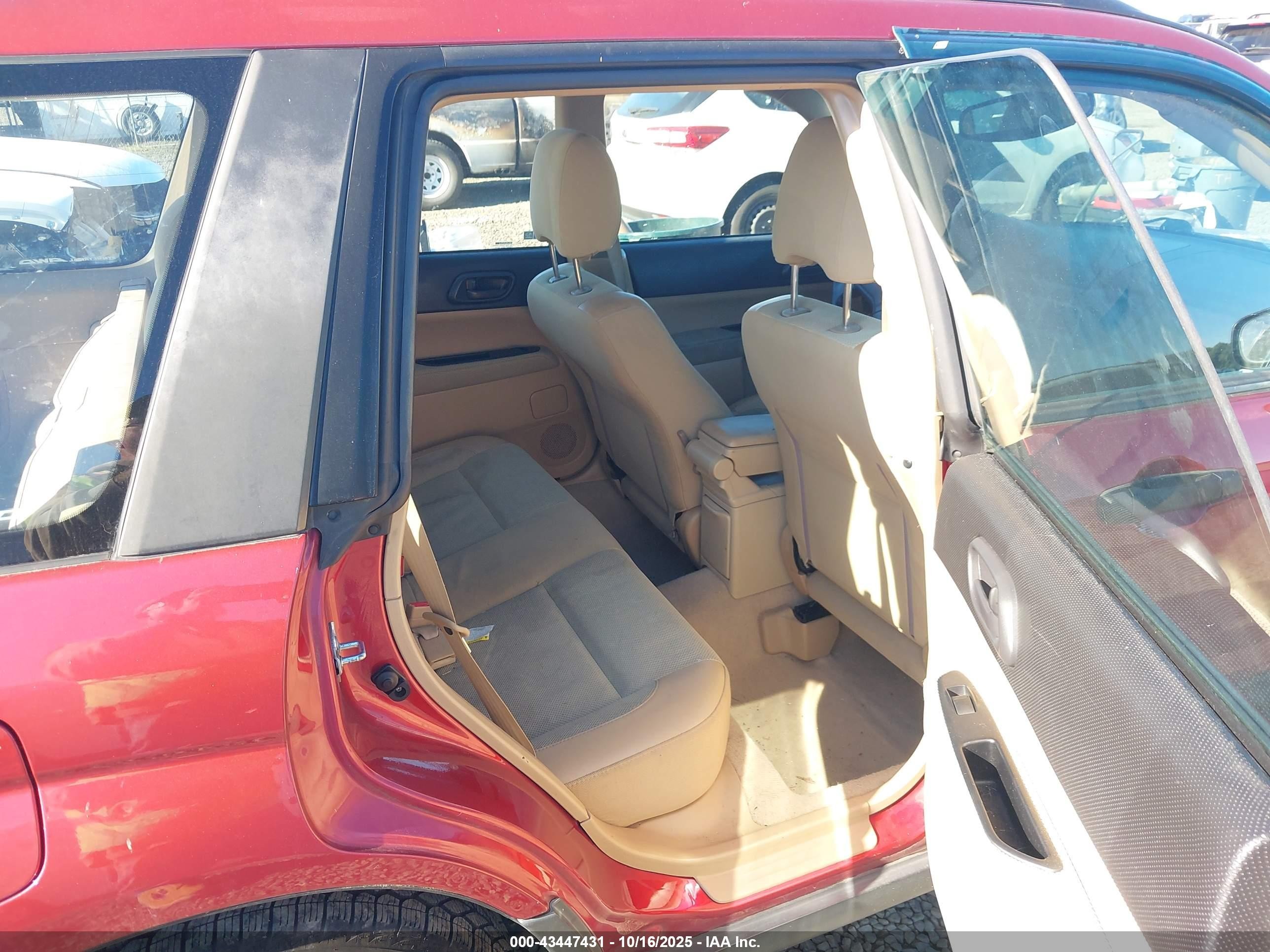 2005 Subaru Forester 2.5x Red vin: JF1SG63635H706126