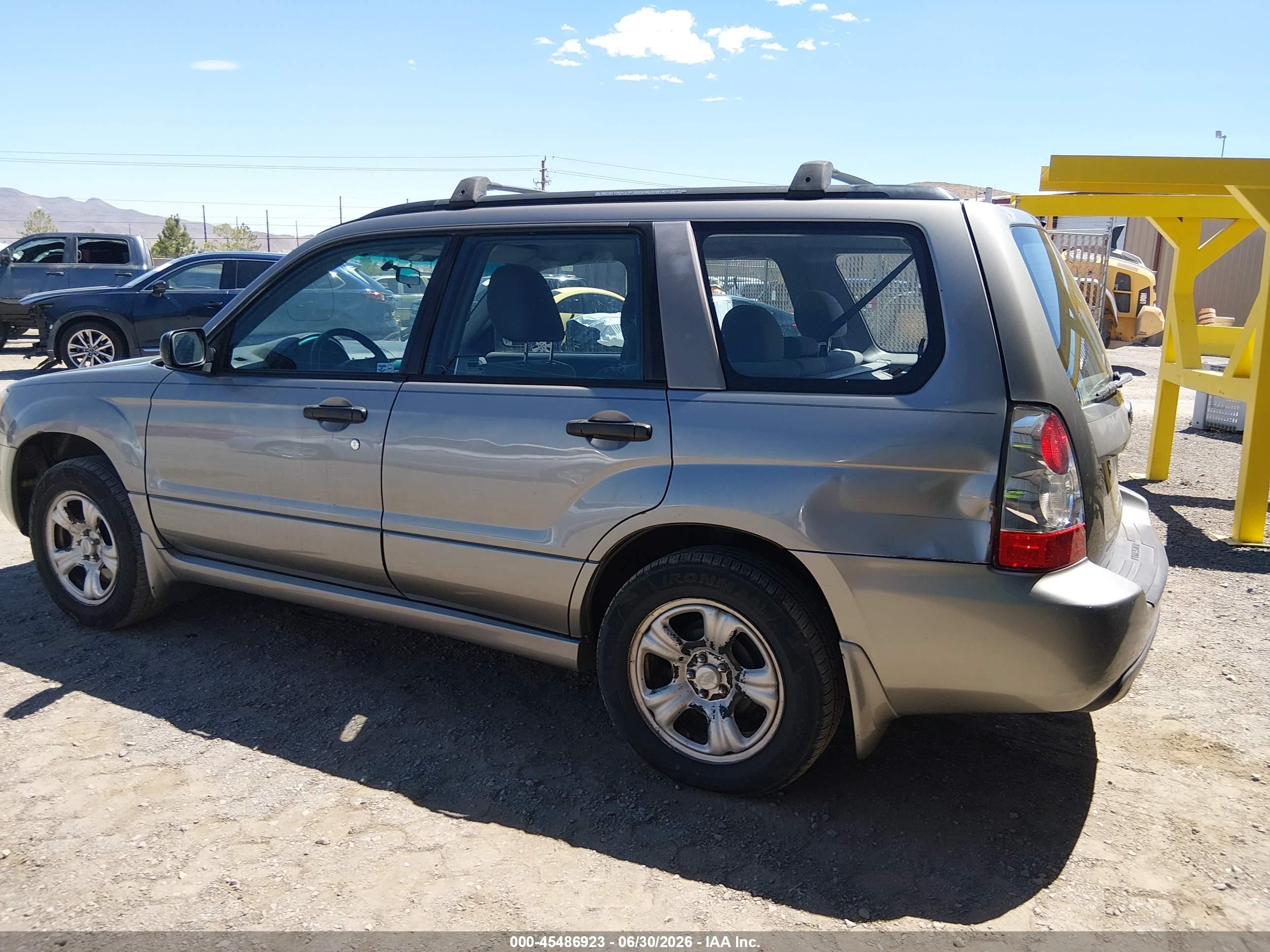 2006 Subaru Forester 2.5x Gray vin: JF1SG63636H708377