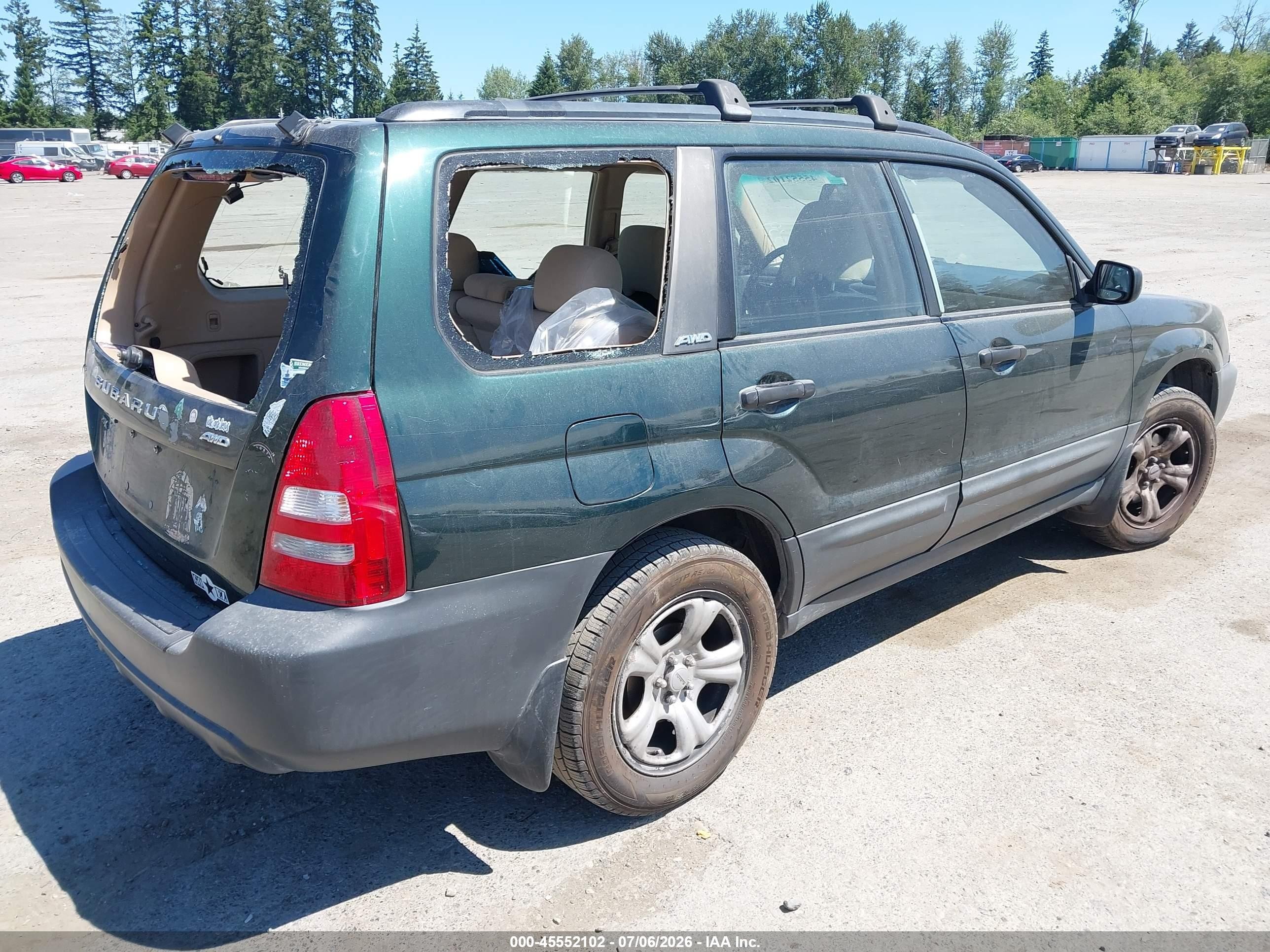 2004 Subaru Forester 2.5x Black vin: JF1SG63644H720339