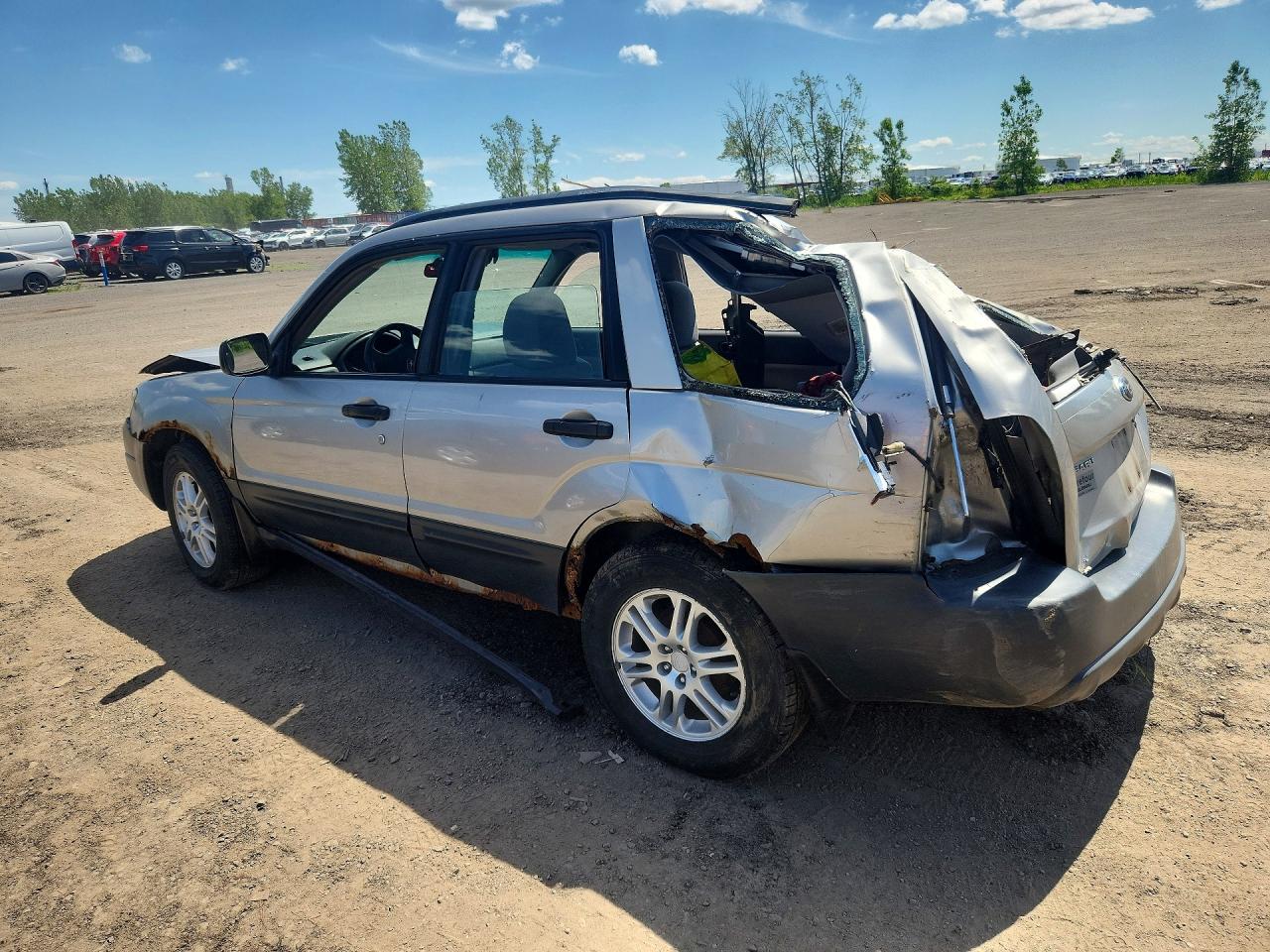 2007 Subaru Forester 2.5x Silver vin: JF1SG63647H744953