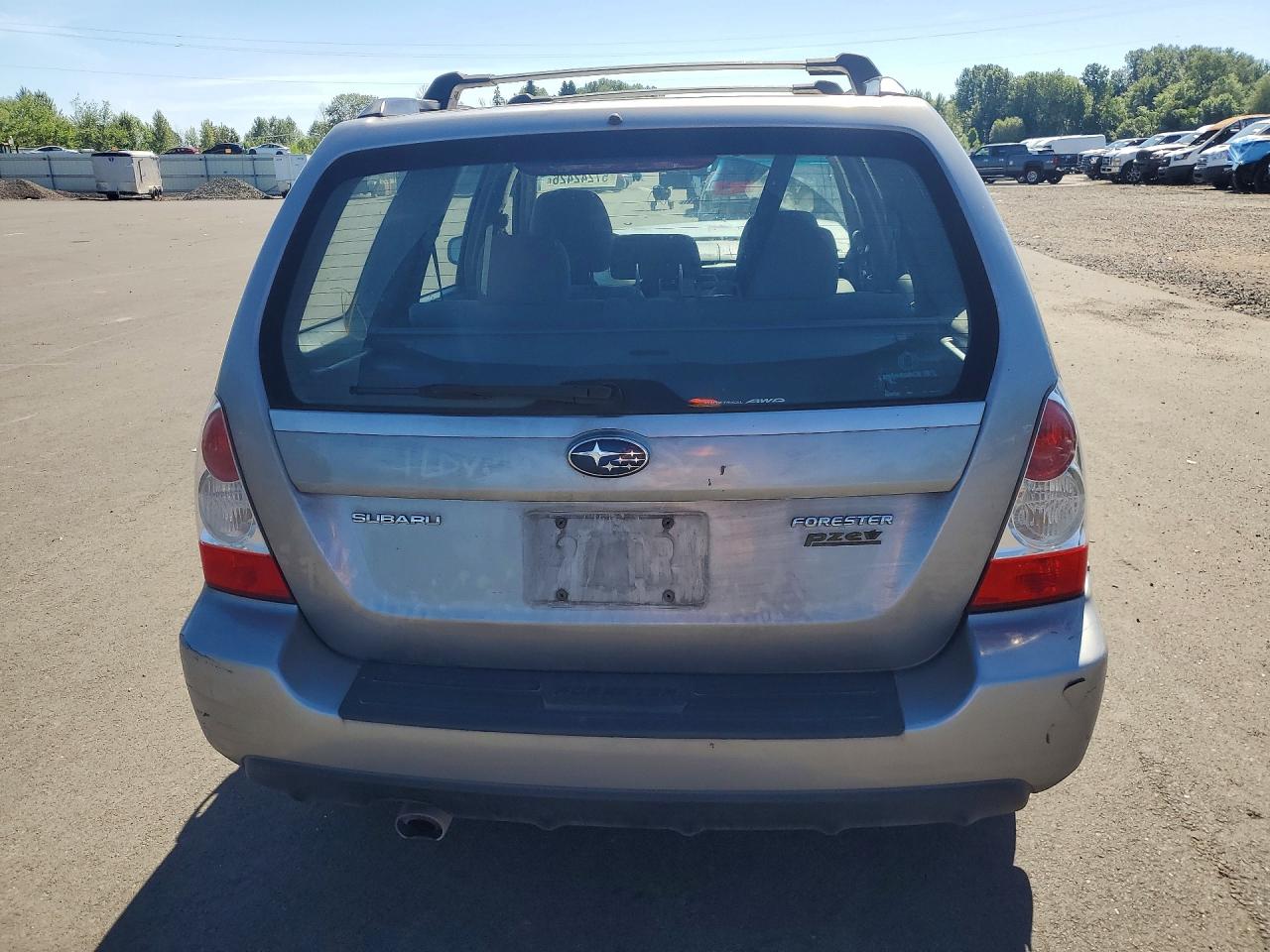 2008 Subaru Forester 2.5x Серебряный vin: JF1SG63648H733291