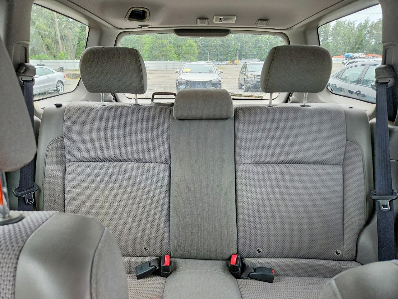 2003 Subaru Forester 2.5x Silver vin: JF1SG63653H736211