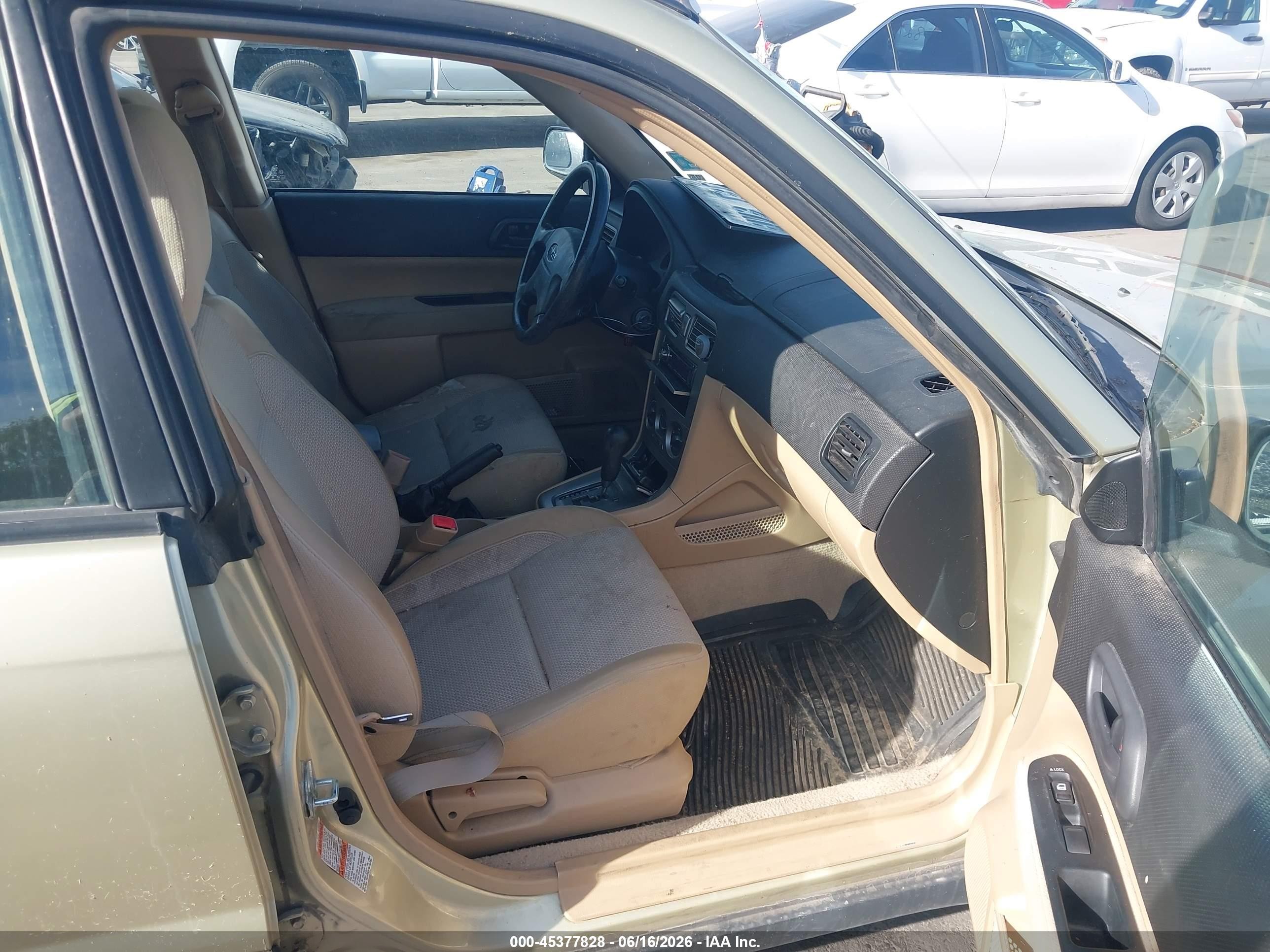 2004 Subaru Forester 2.5x Золотой vin: JF1SG63654H717191