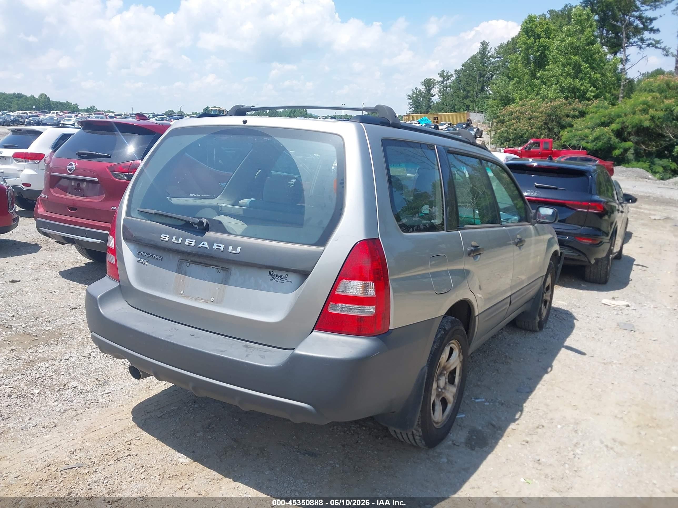 2005 Subaru Forester 2.5x Серебряный vin: JF1SG63655H728063