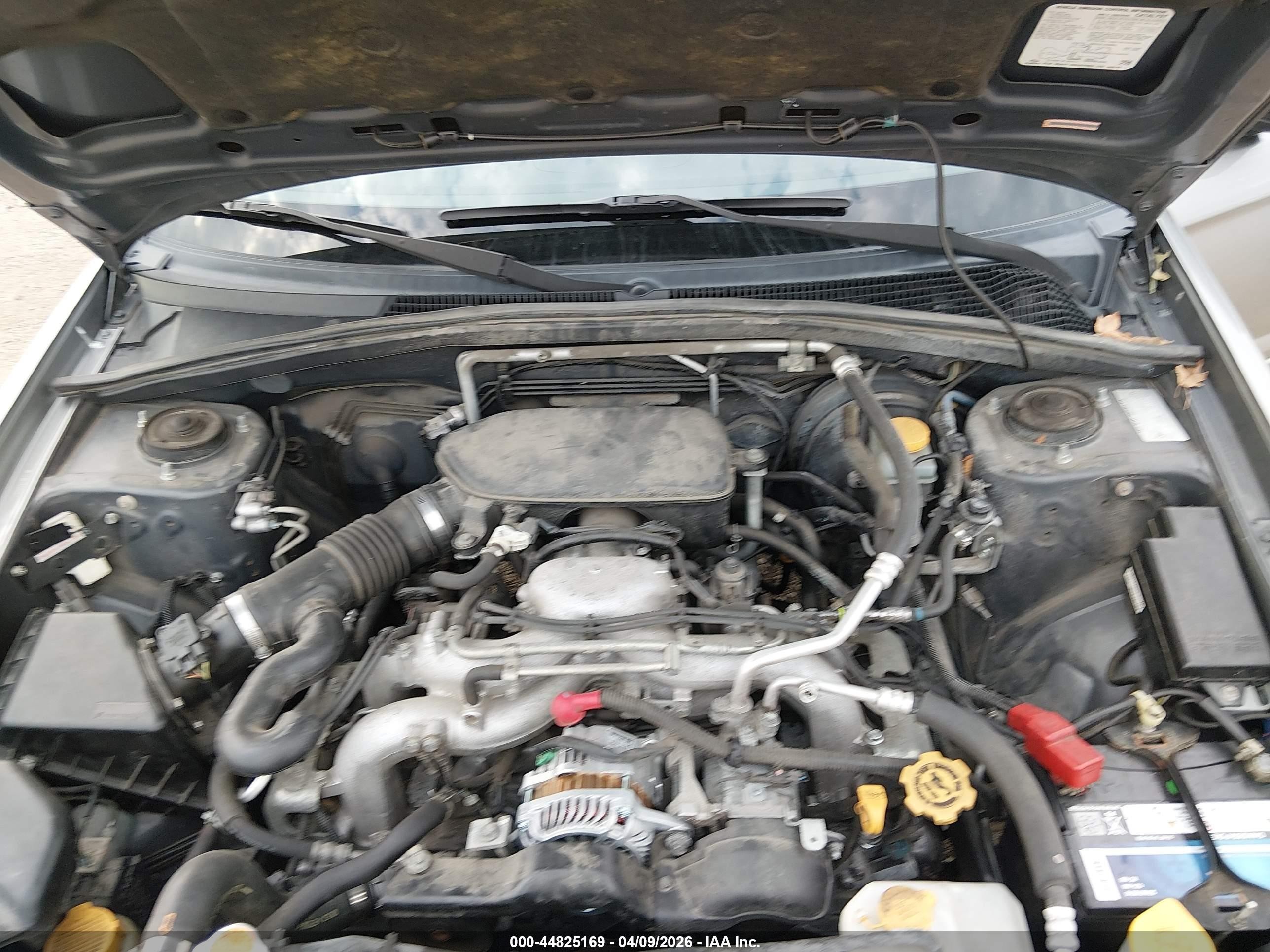 2007 Subaru Forester 2.5x Silver vin: JF1SG63657H747666