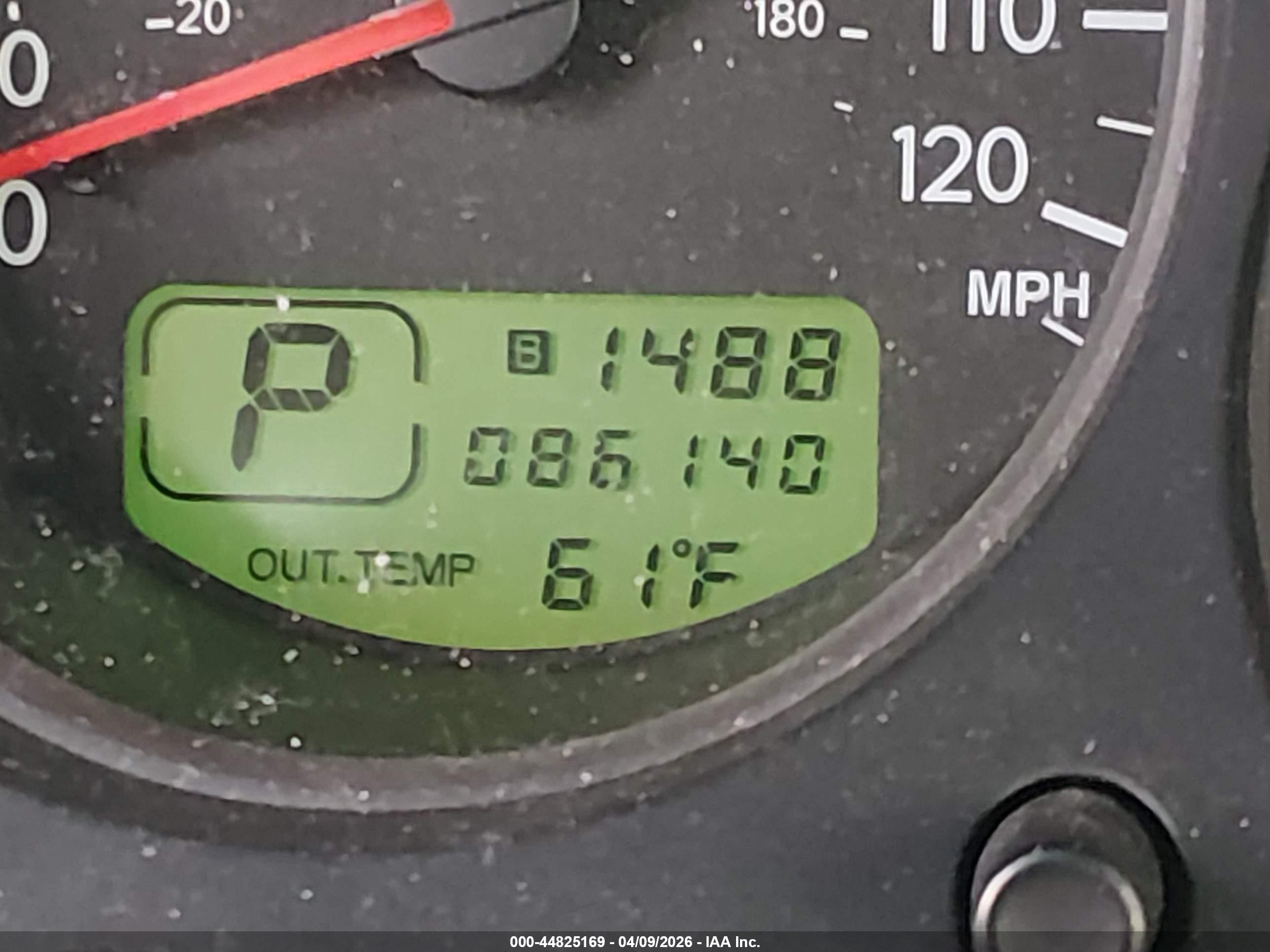 2007 Subaru Forester 2.5x Silver vin: JF1SG63657H747666