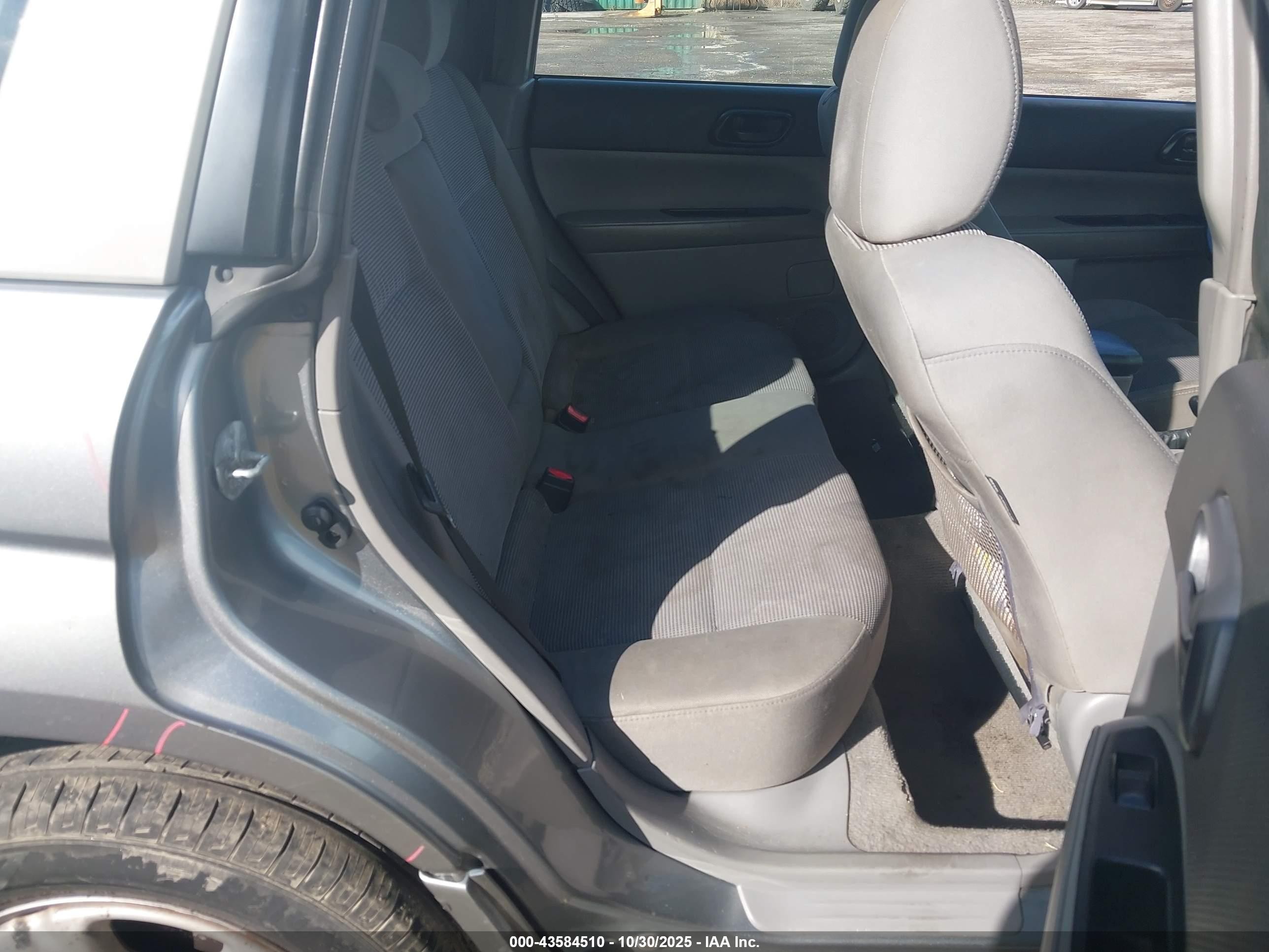 2007 Subaru Forester 2.5x Champagne vin: JF1SG63657H703425