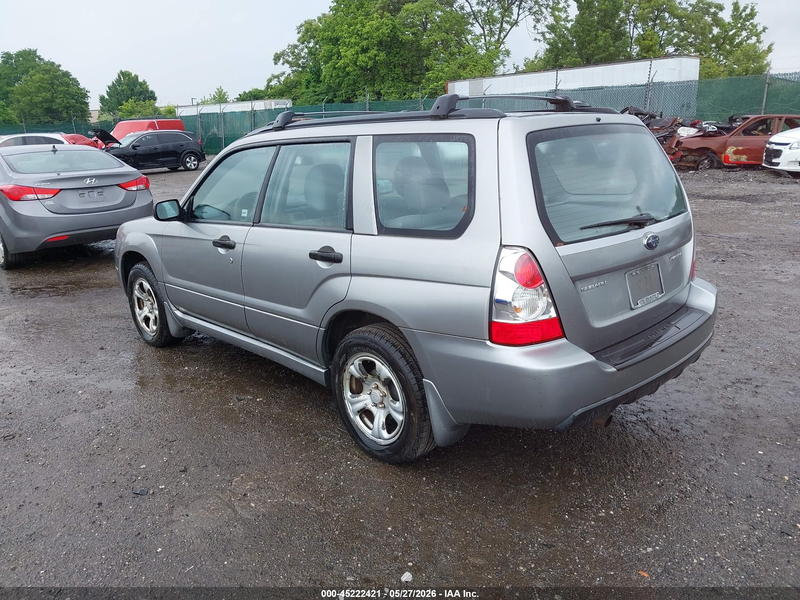 2007 Subaru Forester 2.5x Silver vin: JF1SG63657H725022