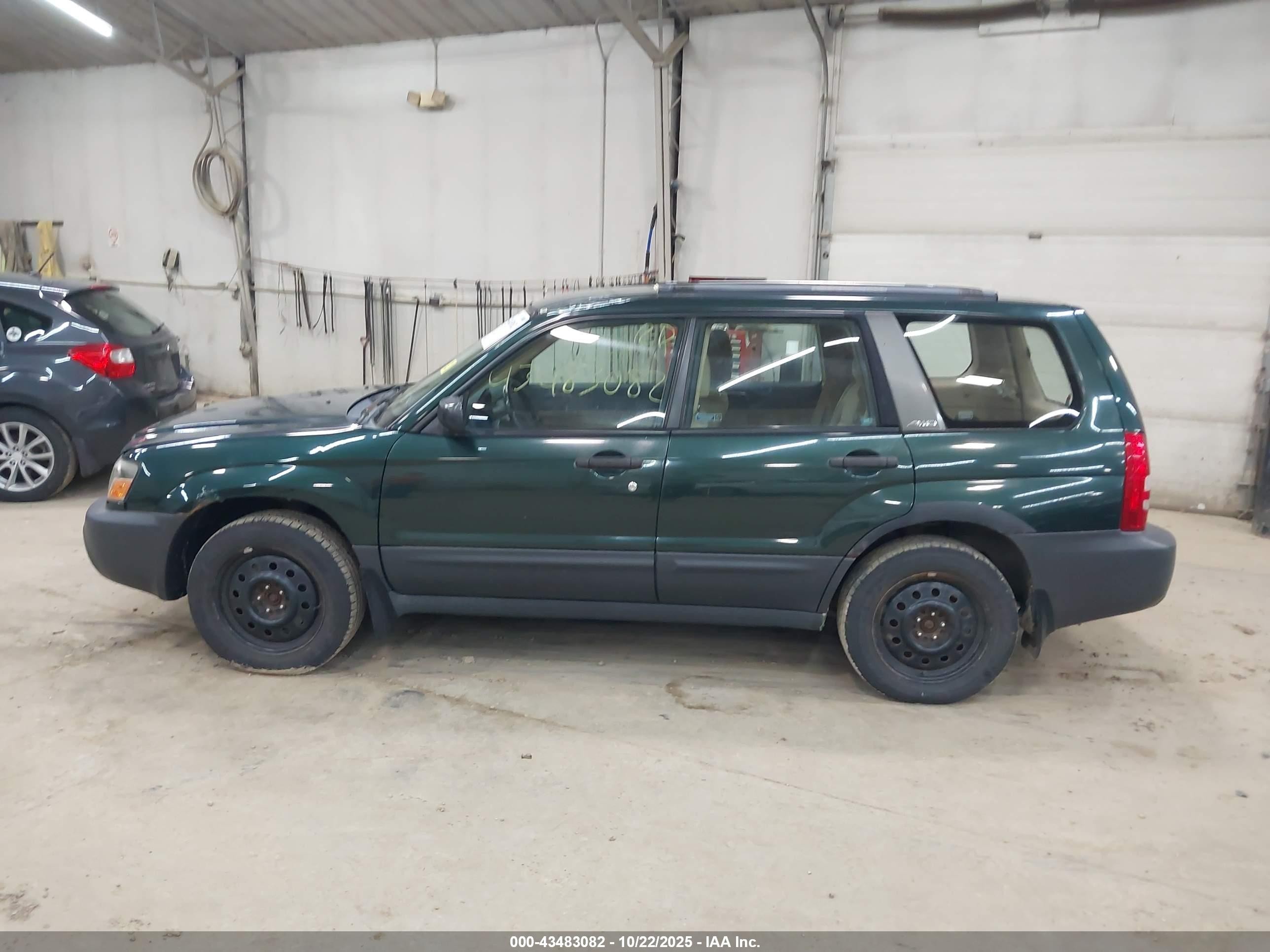 2004 Subaru Forester 2.5x Серый vin: JF1SG63664H739538