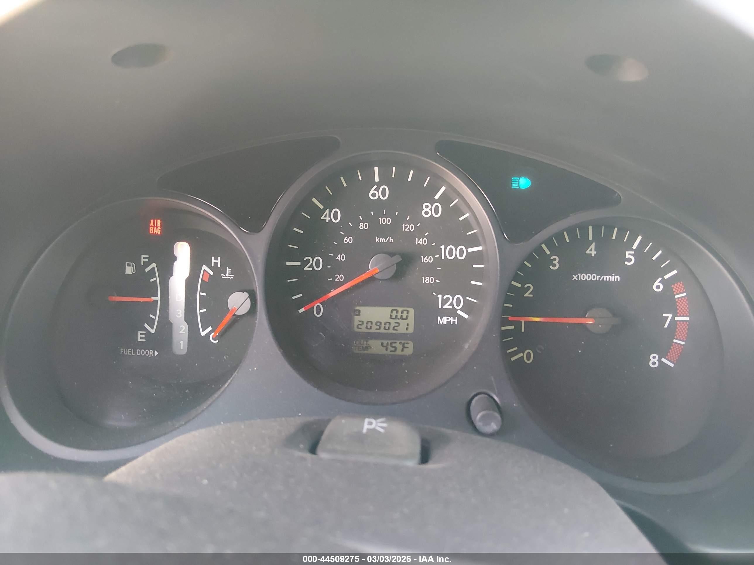 2004 Subaru Forester 2.5x Silver vin: JF1SG63674H744635