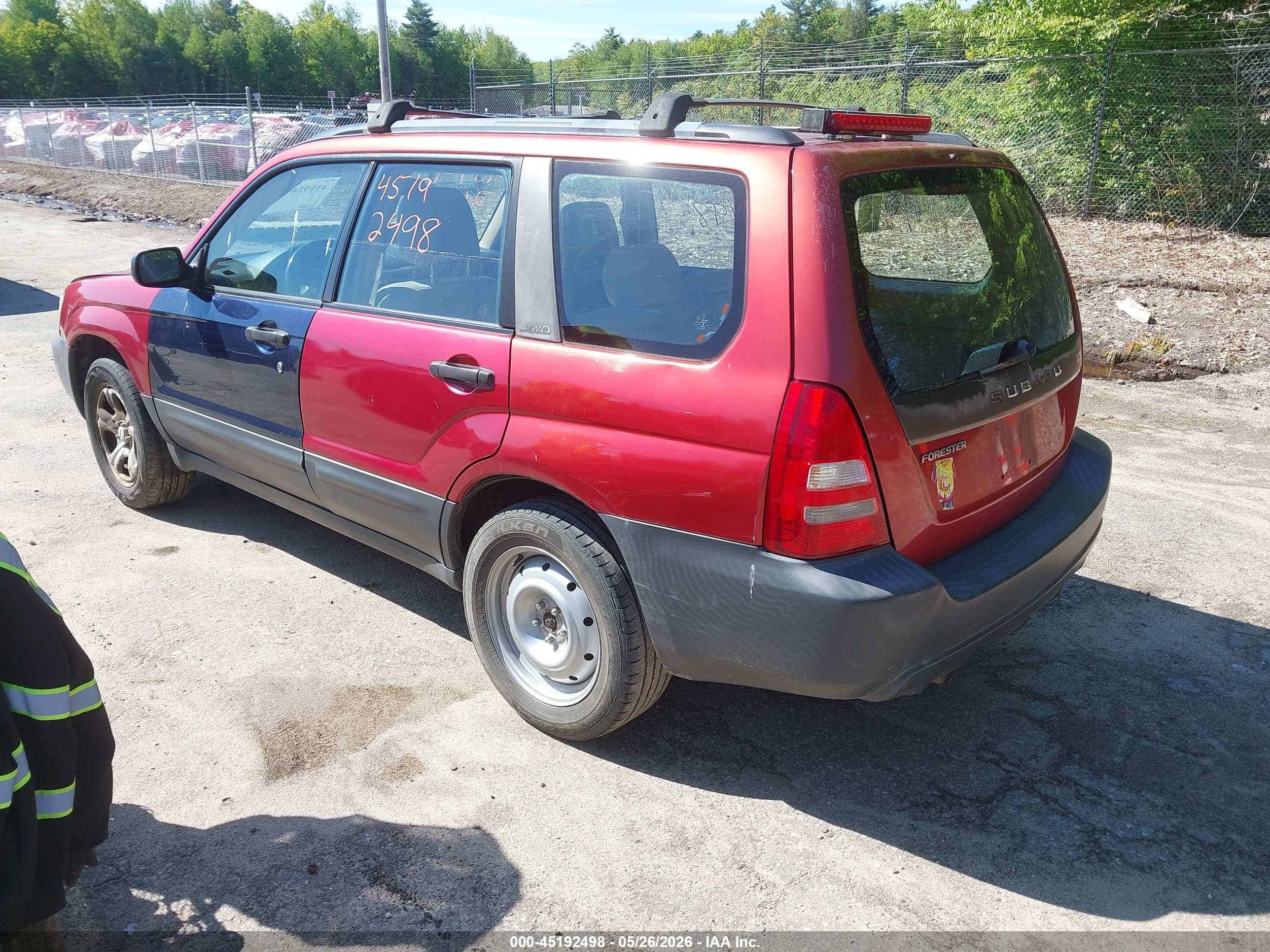 2004 Subaru Forester 2.5x Red vin: JF1SG63674H766084
