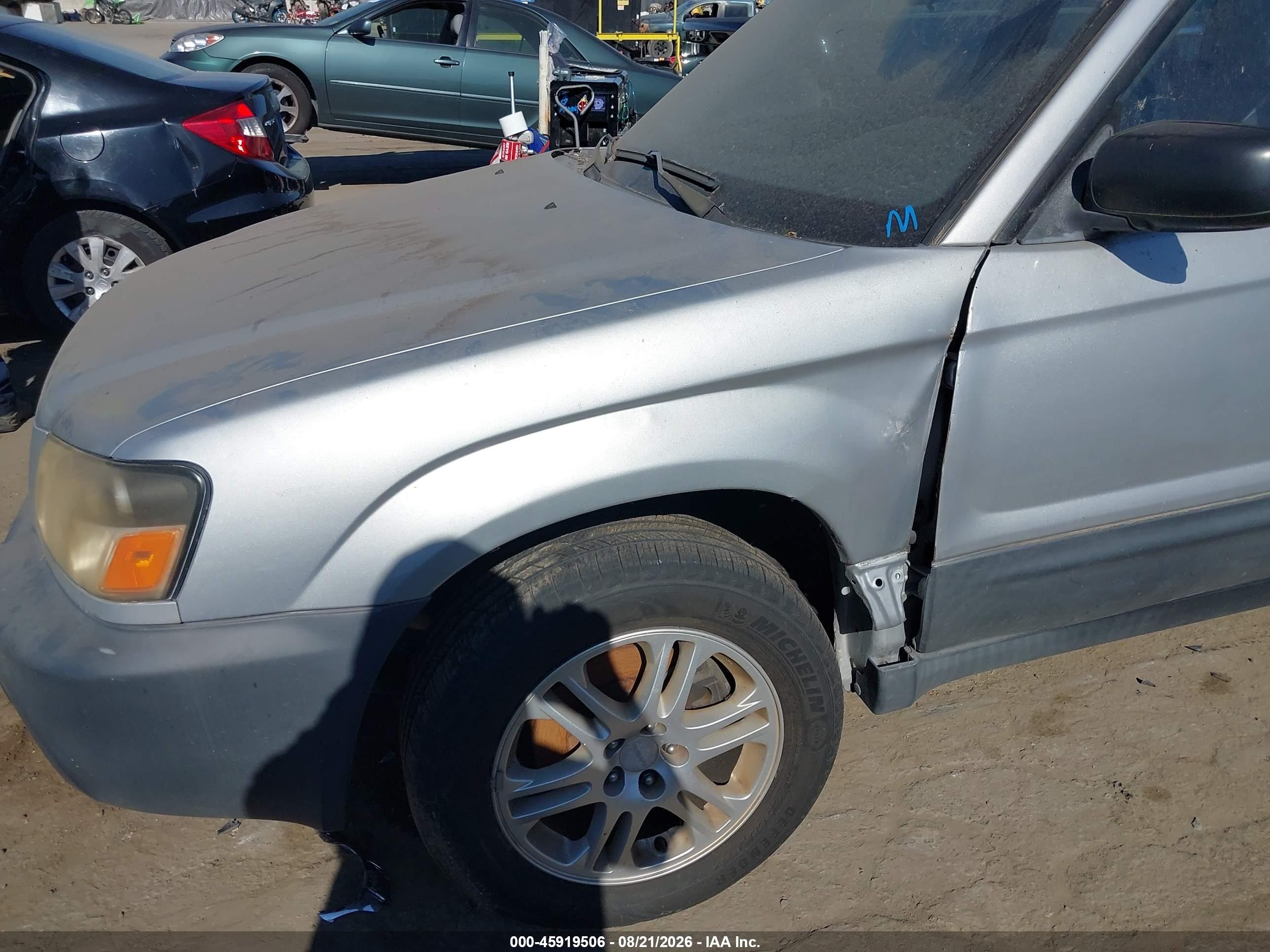 2005 Subaru Forester 2.5x Silver vin: JF1SG63685H730115