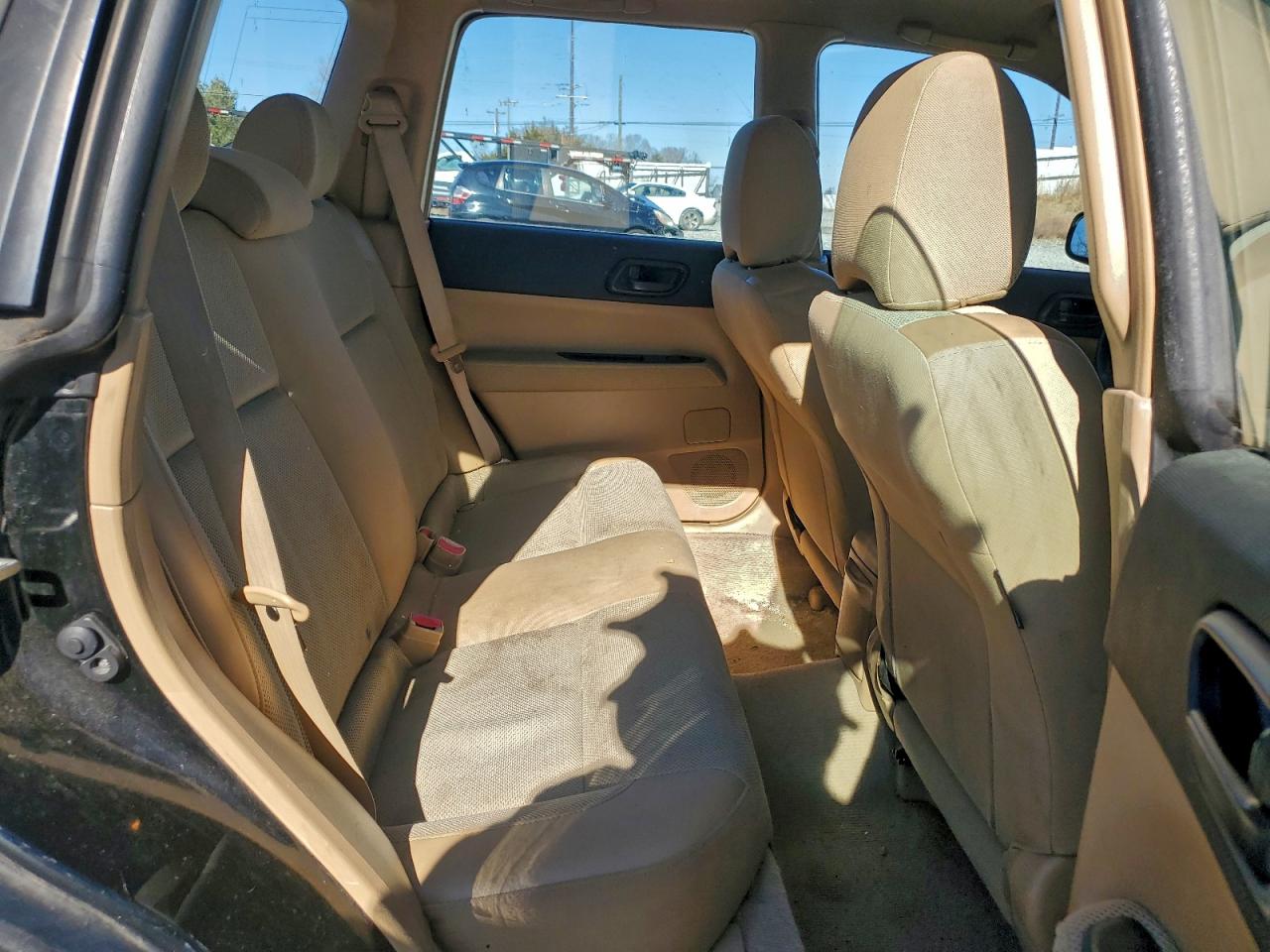 2005 Subaru Forester 2.5x Black vin: JF1SG63685H730356