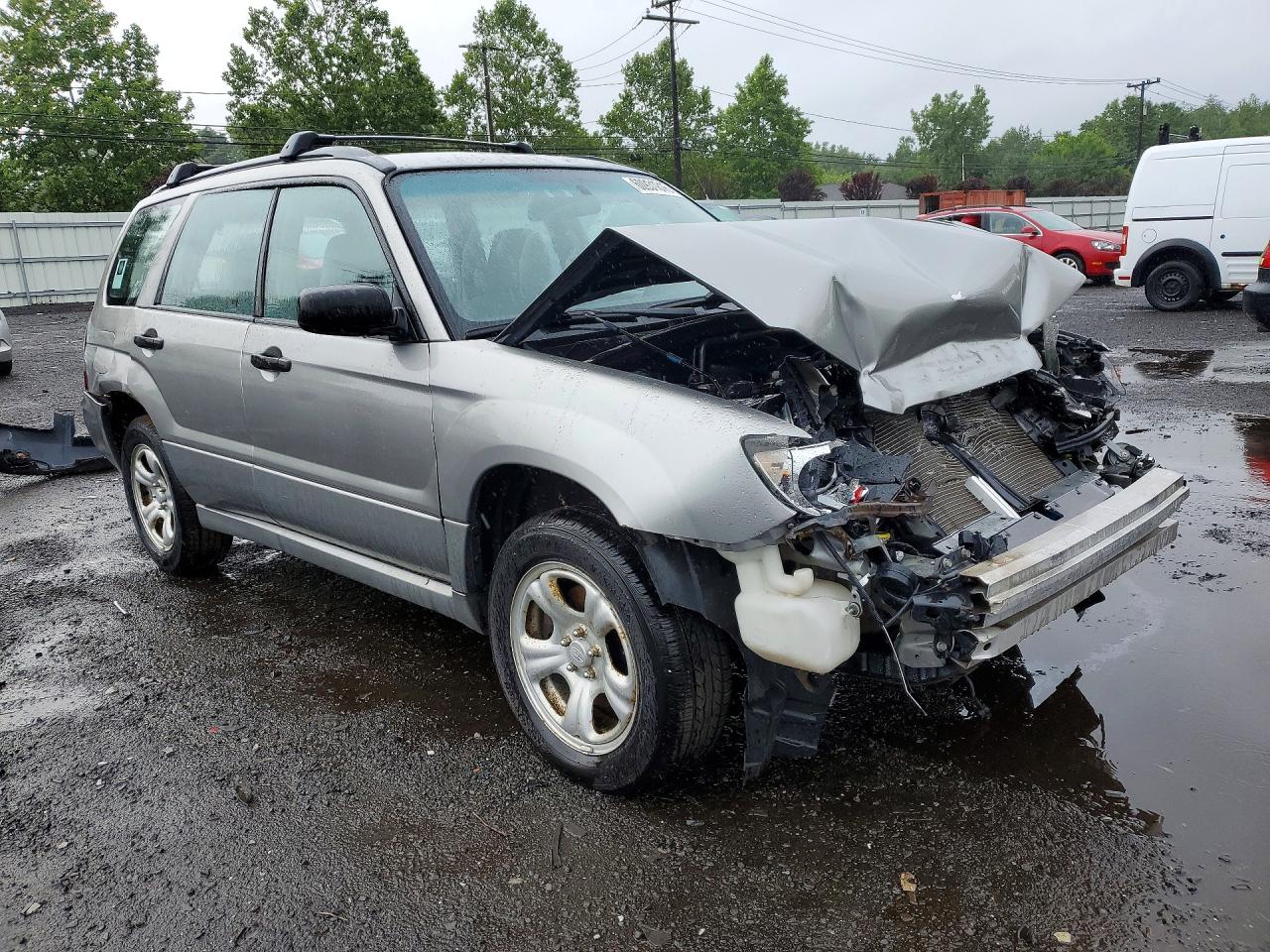 2007 Subaru Forester 2.5x Silver vin: JF1SG63687H726388