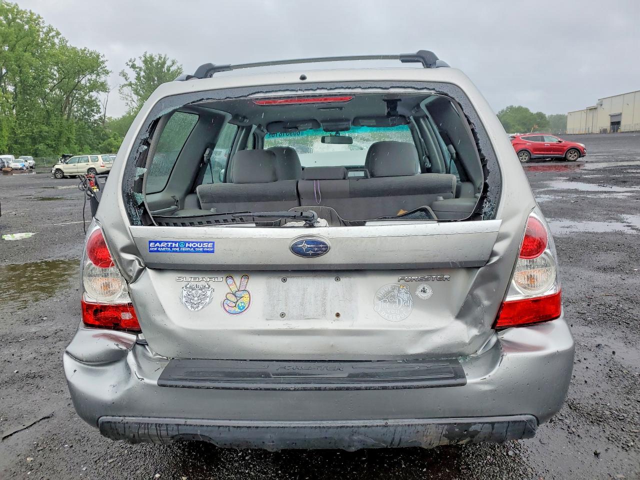 2007 Subaru Forester 2.5x Silver vin: JF1SG63687H726388