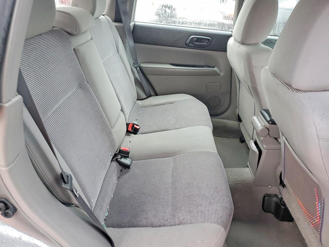 2007 Subaru Forester 2.5x Silver vin: JF1SG63687H726388