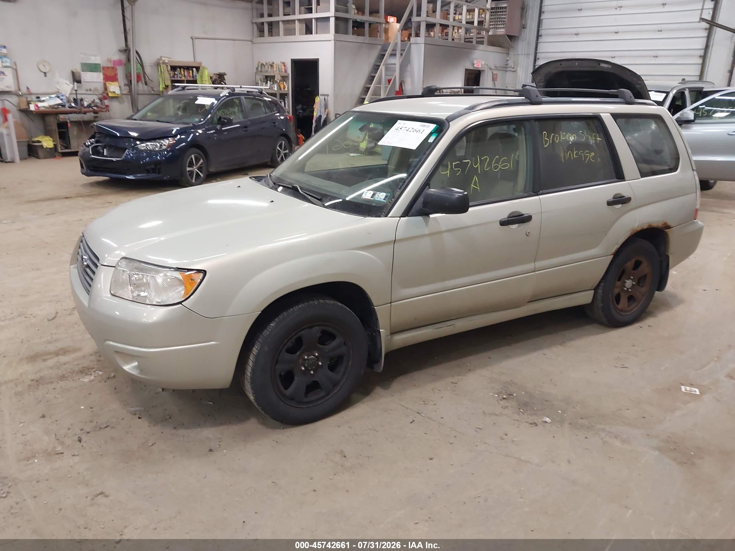 2007 Subaru Forester 2.5x Tan vin: JF1SG63697H723662