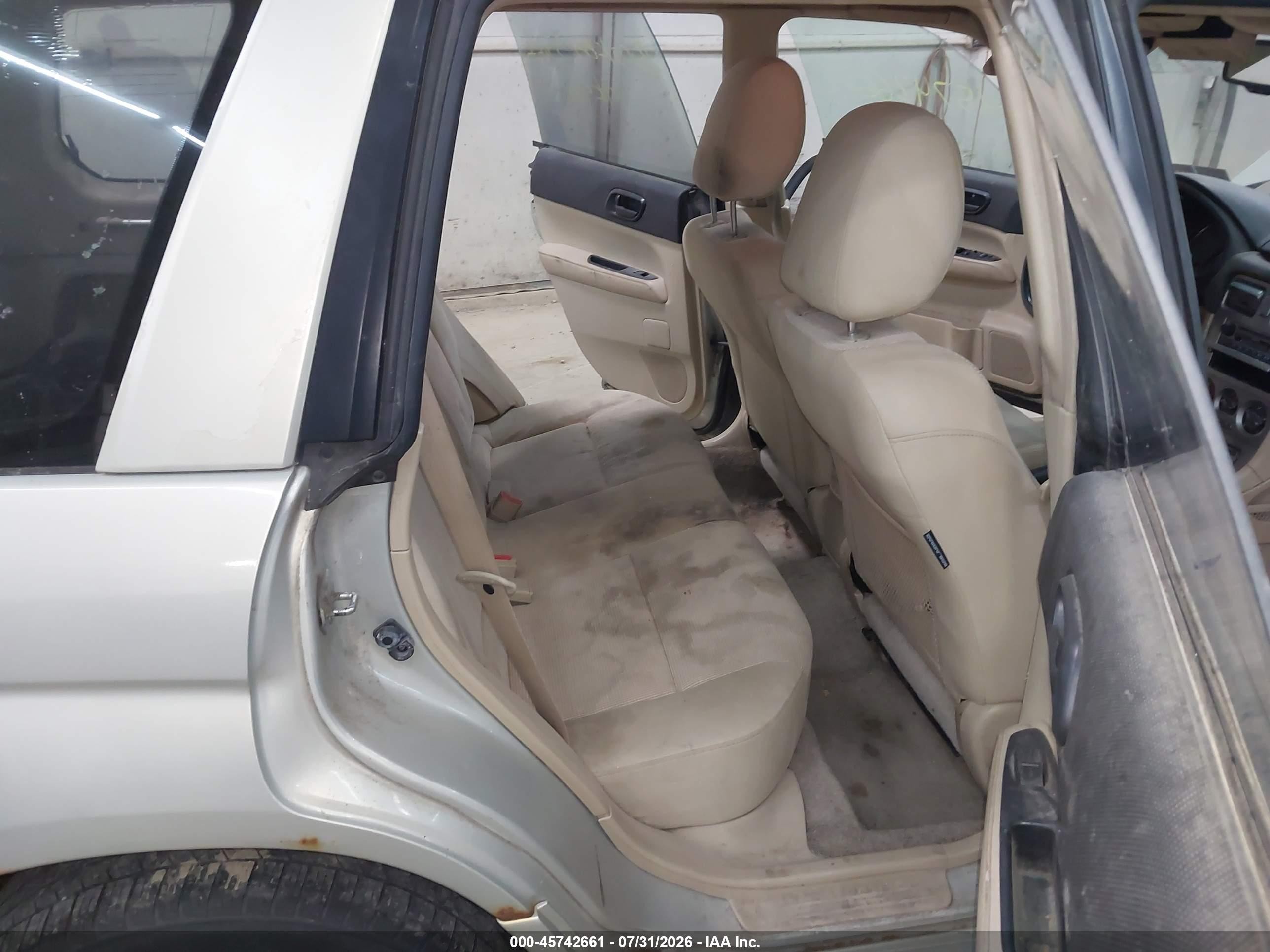 2007 Subaru Forester 2.5x Tan vin: JF1SG63697H723662