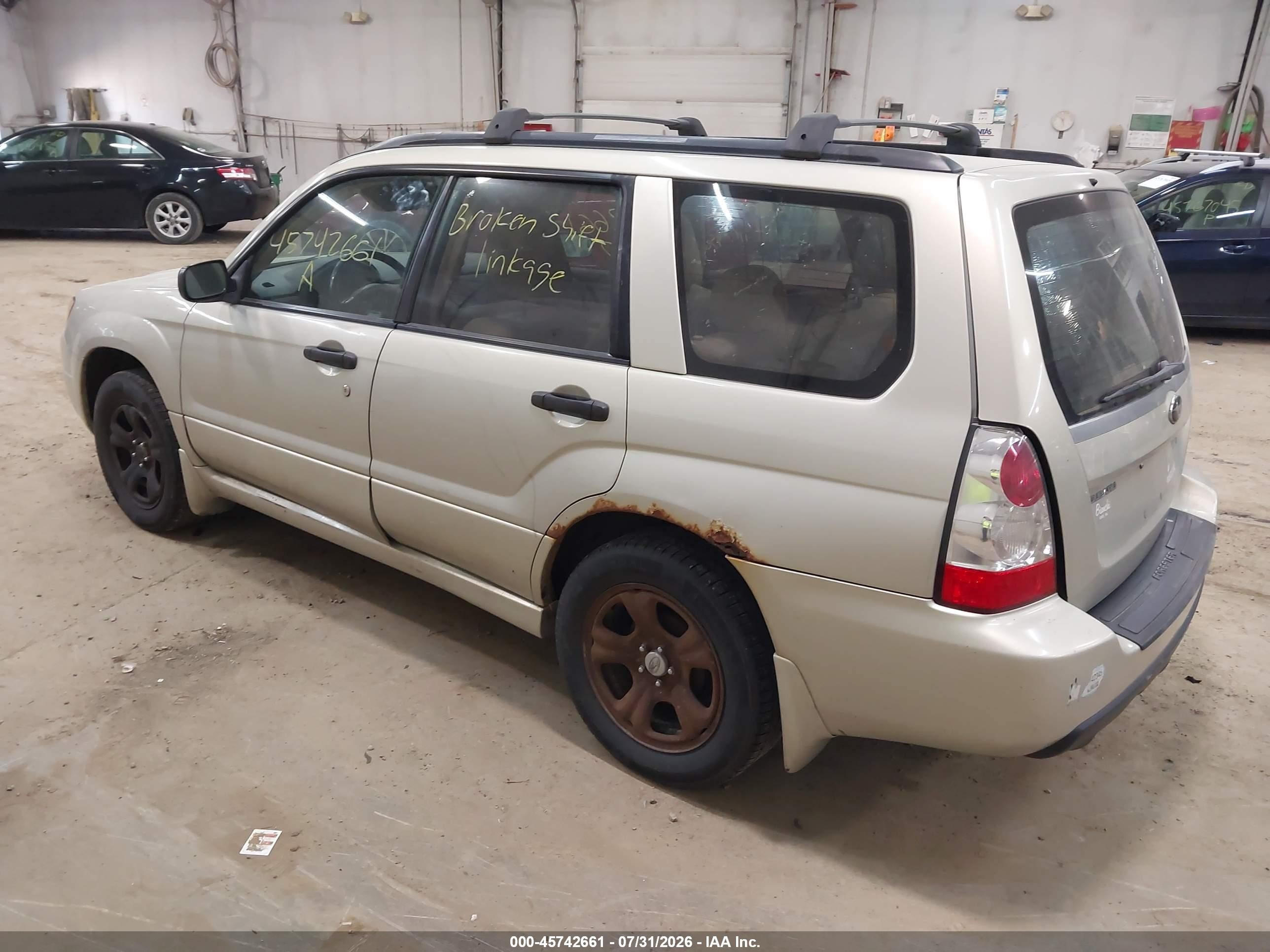 2007 Subaru Forester 2.5x Tan vin: JF1SG63697H723662
