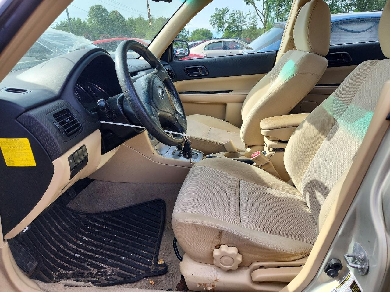 2007 Subaru Forester 2.5x Cream vin: JF1SG636X7H722729